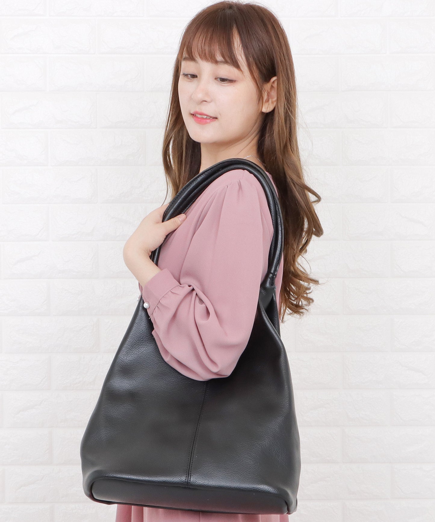 大容量 Vカットトートバッグ