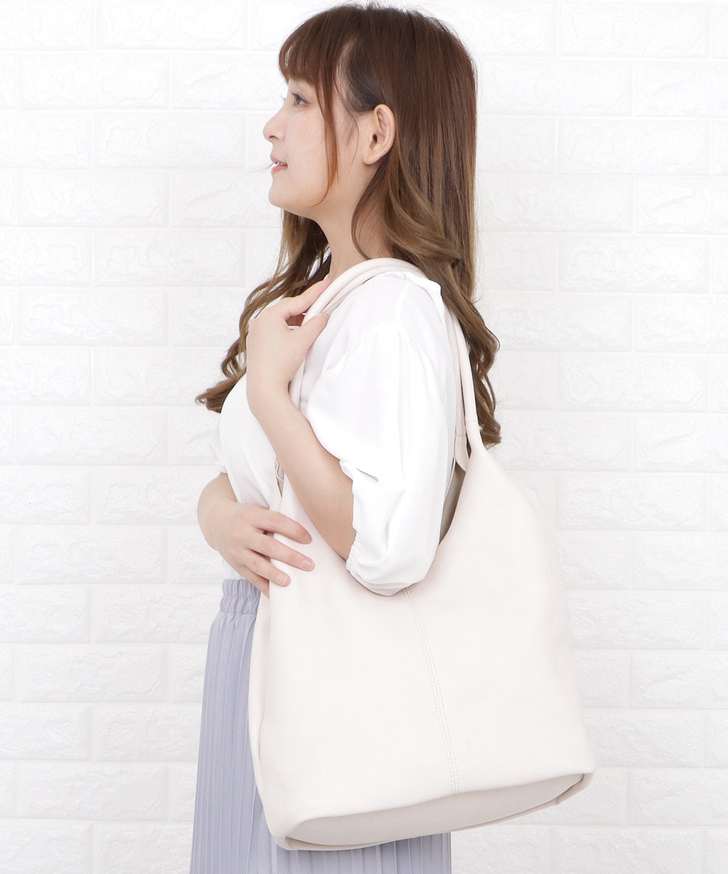 大容量 Vカットトートバッグ