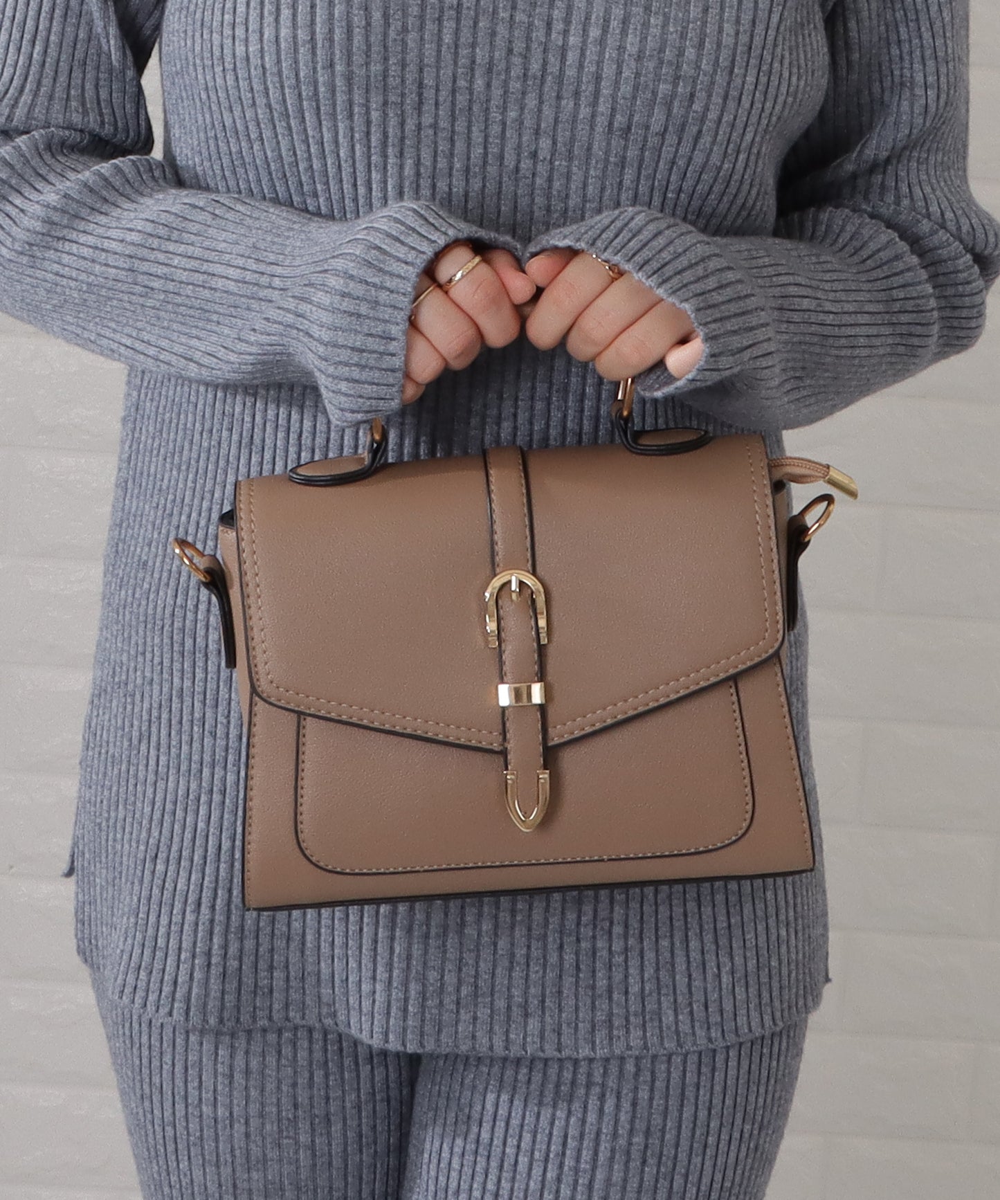 フラップハンドル2wayバッグ