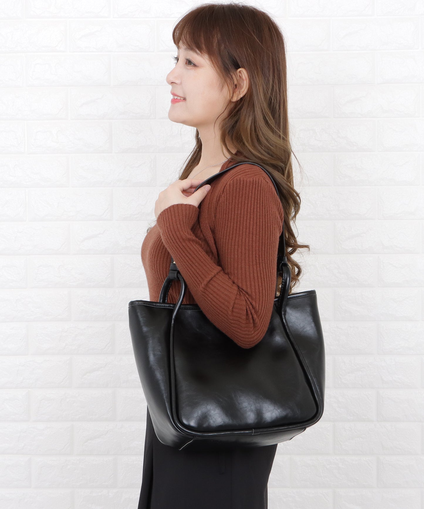 ワンハンドルショルダーバッグ