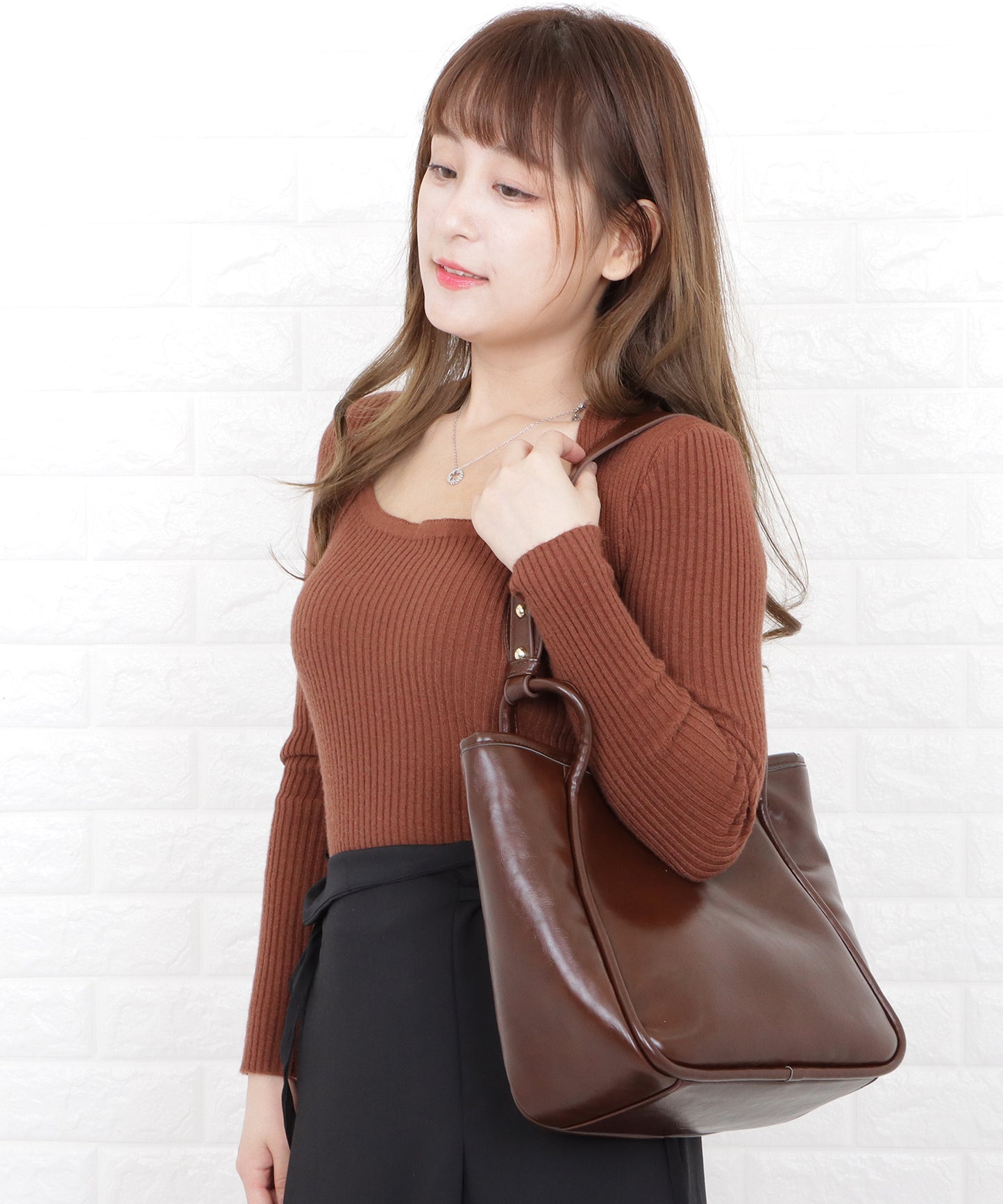 ワンハンドルショルダーバッグ