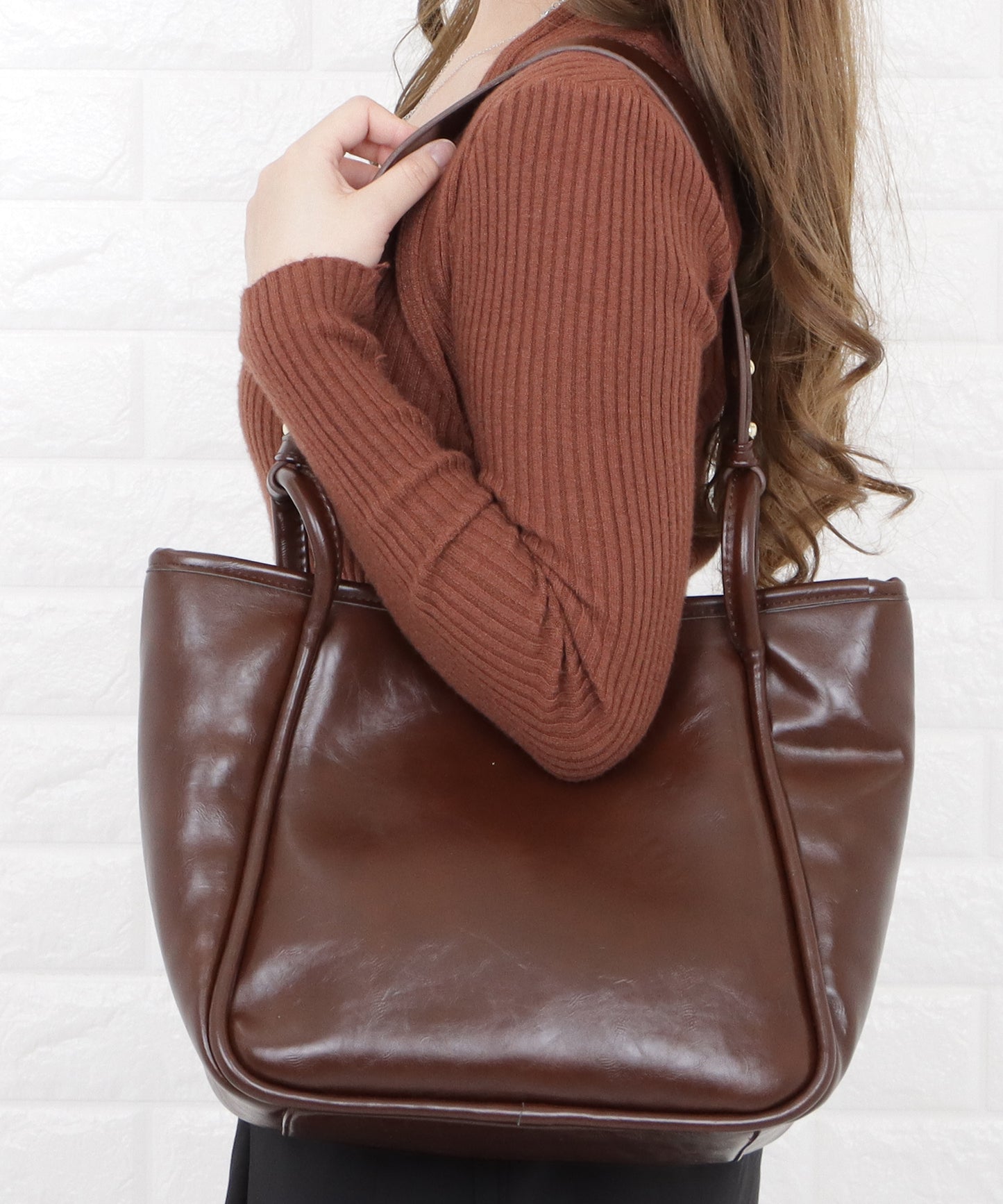 ワンハンドルショルダーバッグ