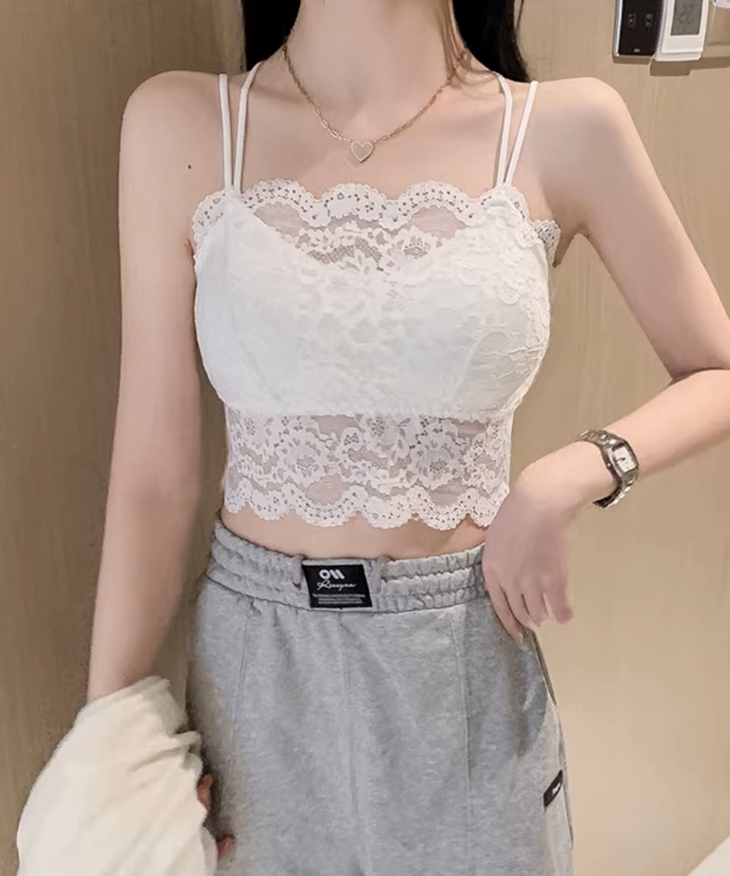 クロス ストラップ スカラップ レース ノンワイヤー ブラ