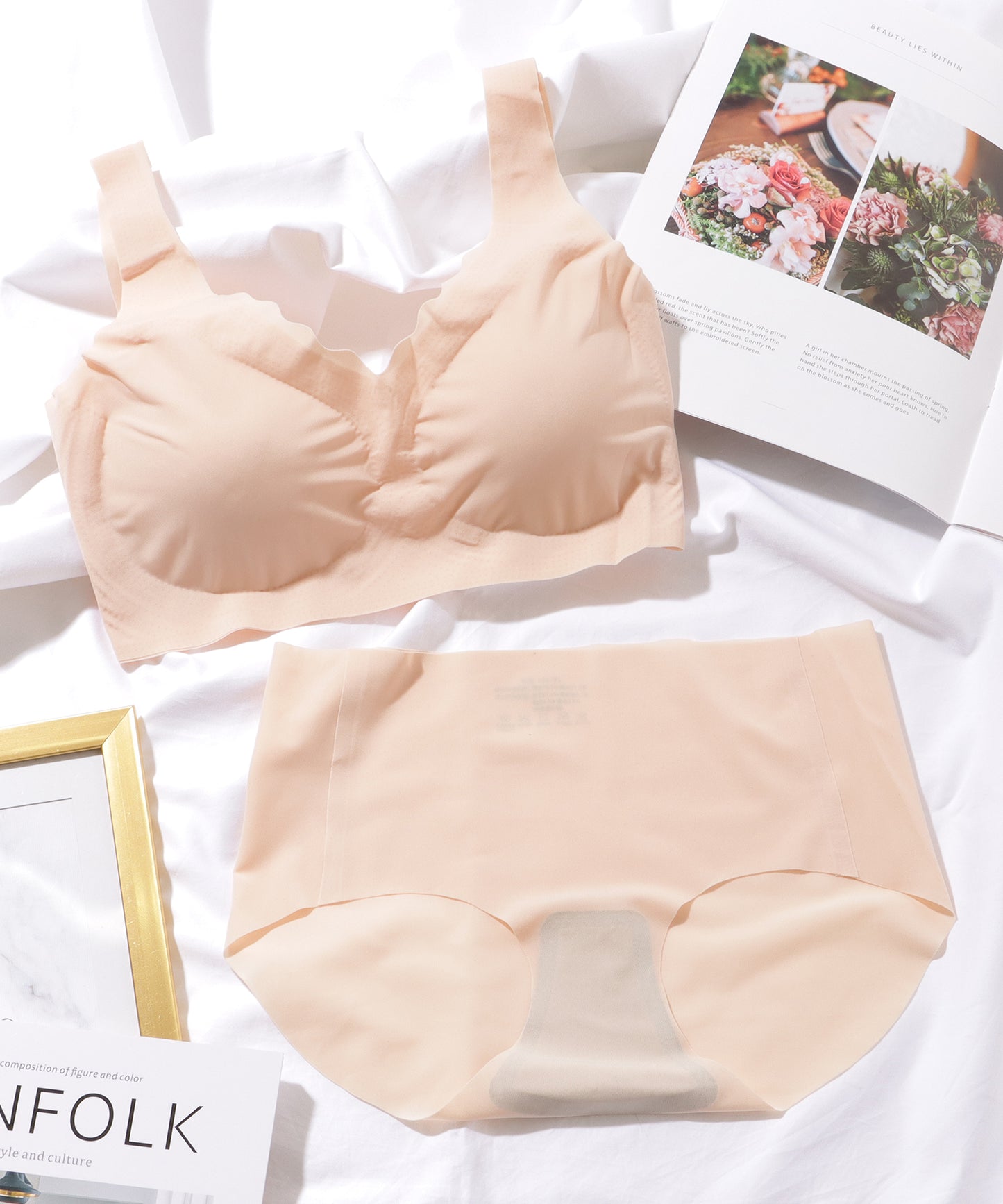 ソリッド カラー シームレス ノンワイヤー 3D ブラ&ショーツセット ナイトブラ