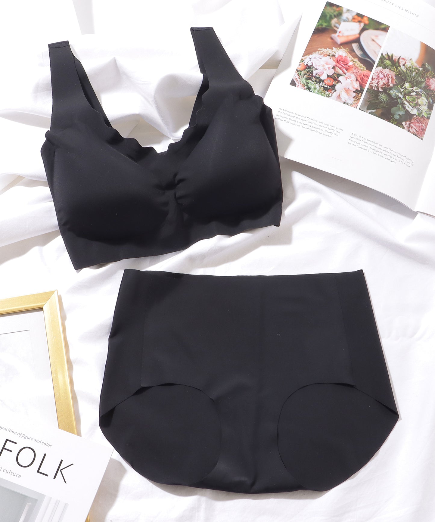 ソリッド カラー シームレス ノンワイヤー 3D ブラ&ショーツセット ナイトブラ