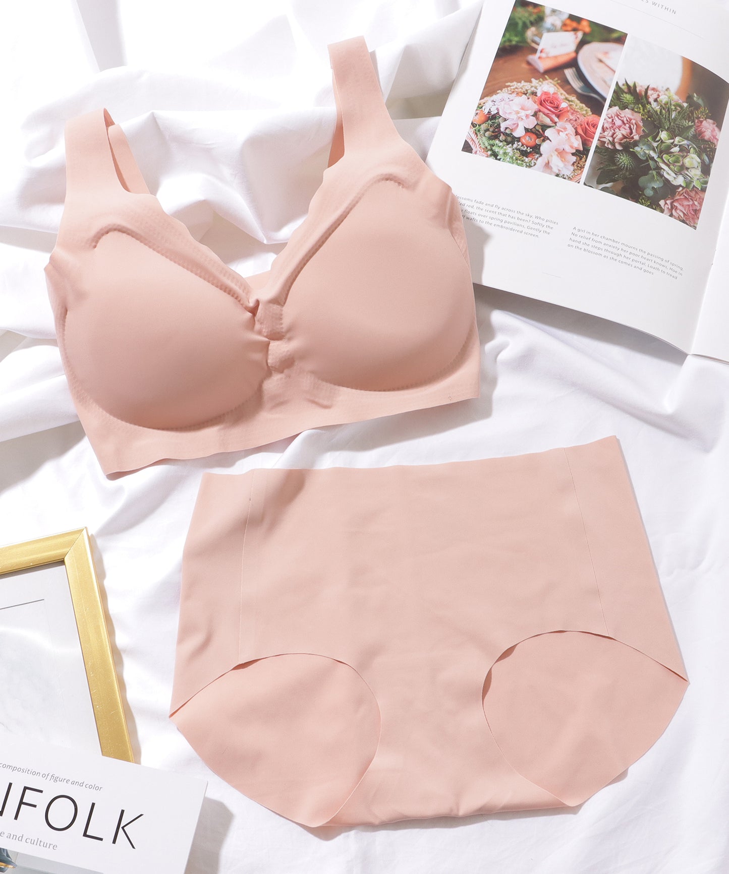 ソリッド カラー シームレス ノンワイヤー 3D ブラ&ショーツセット ナイトブラ