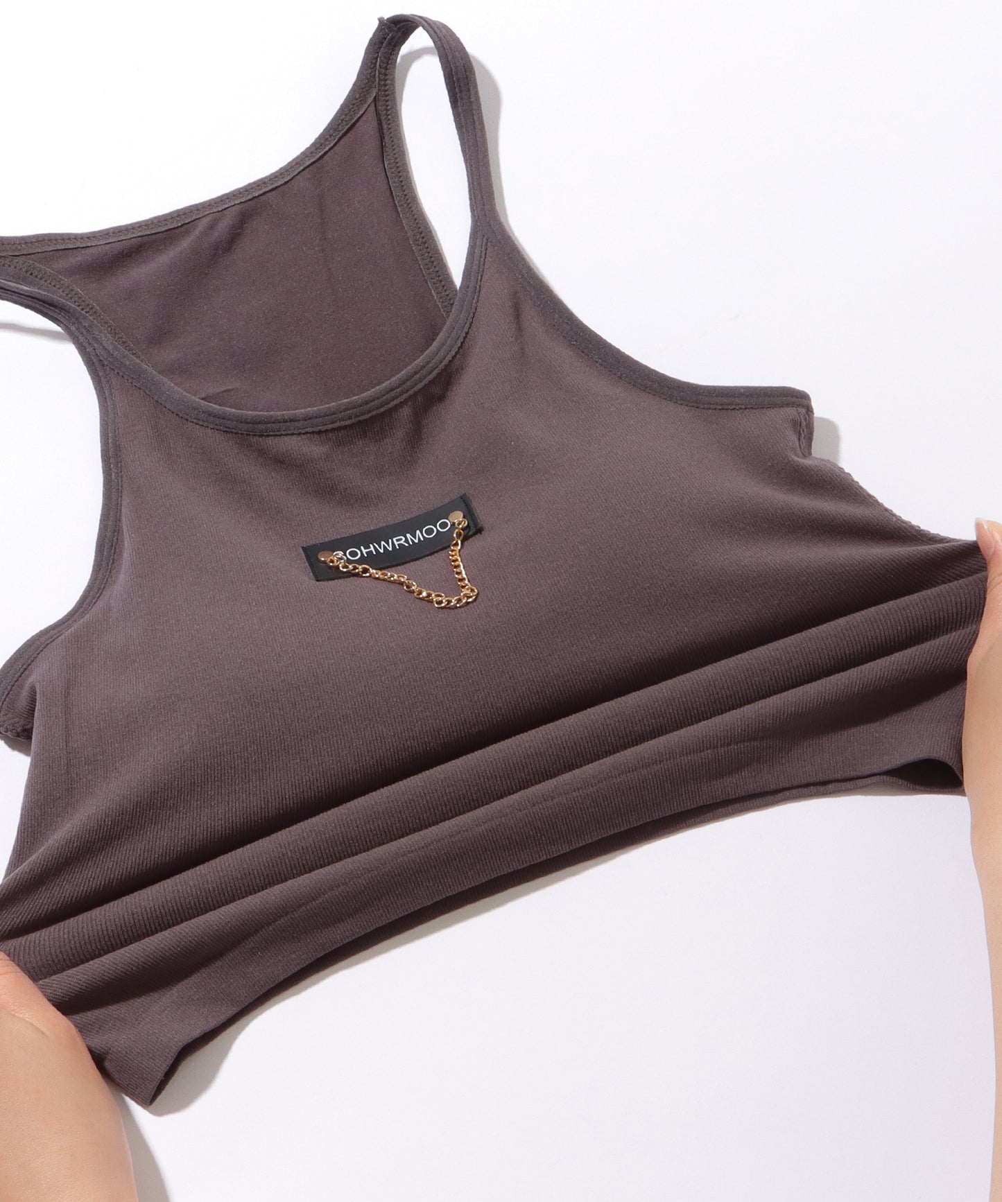 チェーン タグ カップ付き クロップド タンクトップ