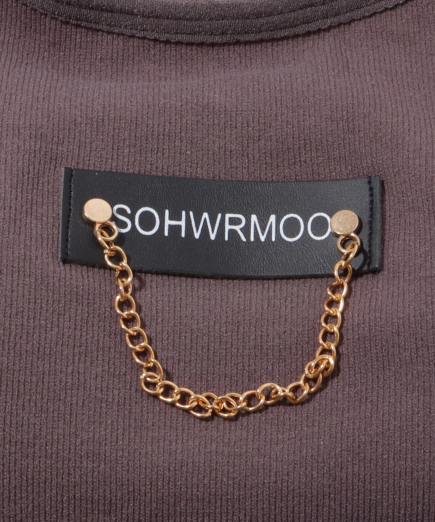 チェーン タグ カップ付き クロップド タンクトップ