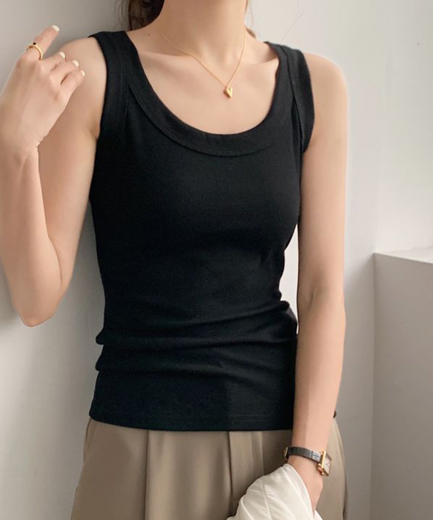 ソリッドカラー カップ付き リブ ベーシック タンクトップ