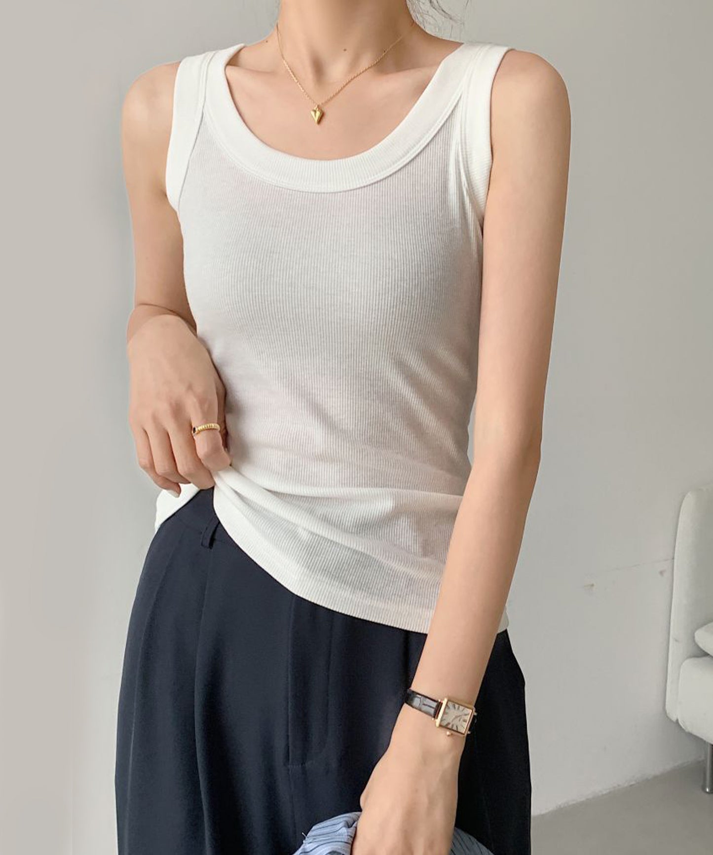 ソリッドカラー カップ付き リブ ベーシック タンクトップ