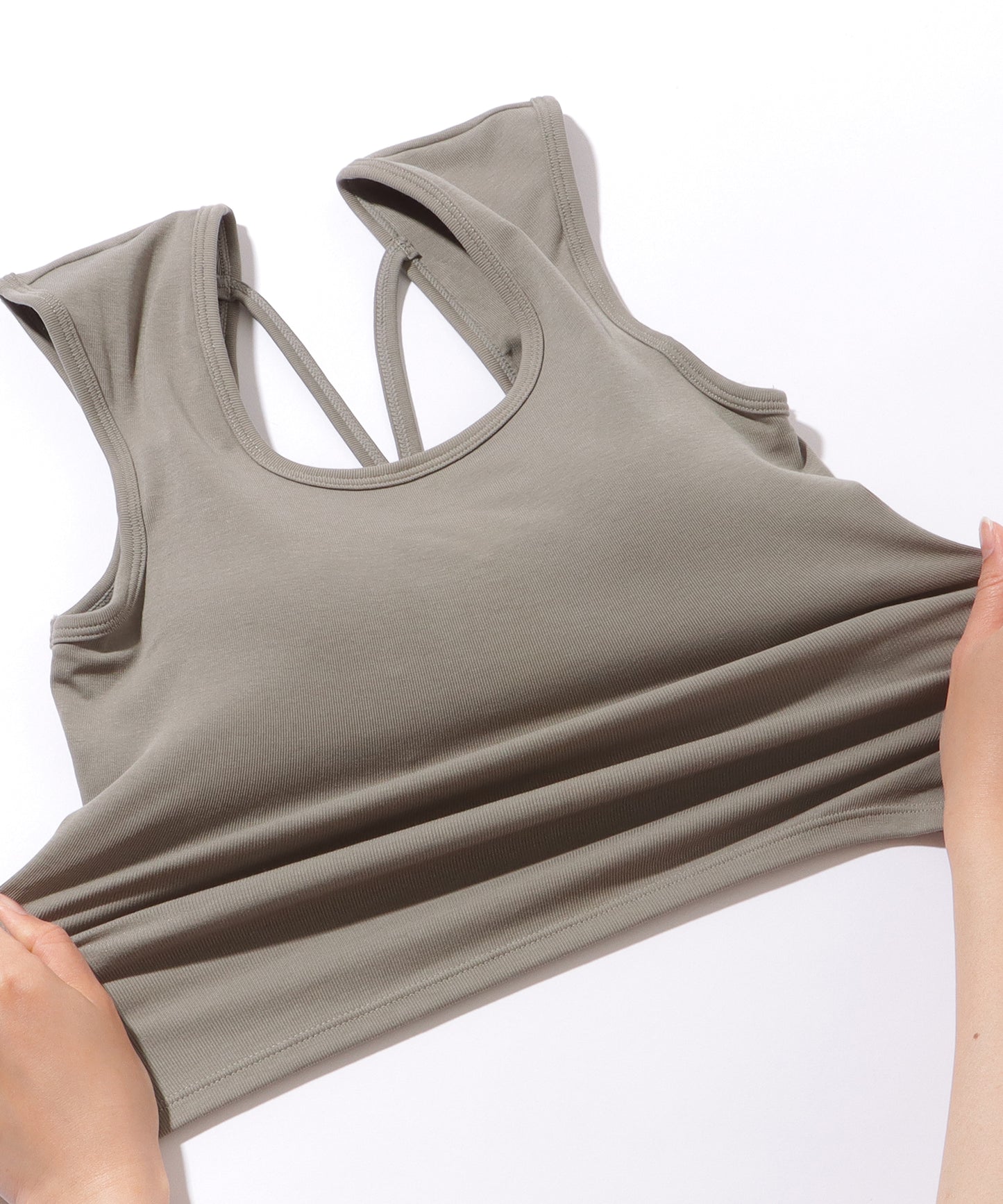 スクエアネック バッククロス クロップド カップ付き タンクトップ