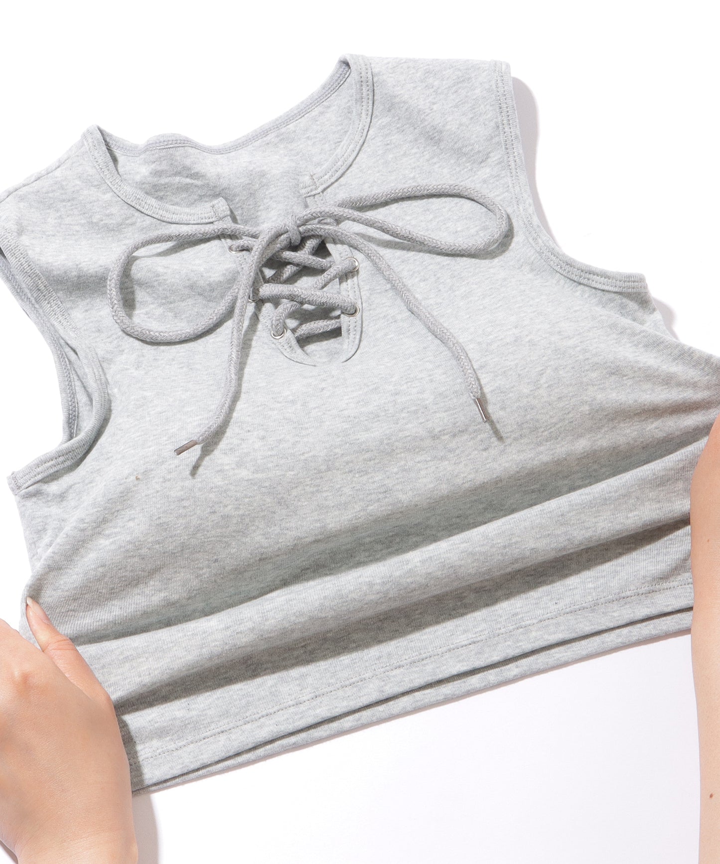レースアップ クロップド ノースリーブ カップ付き タンクトップ