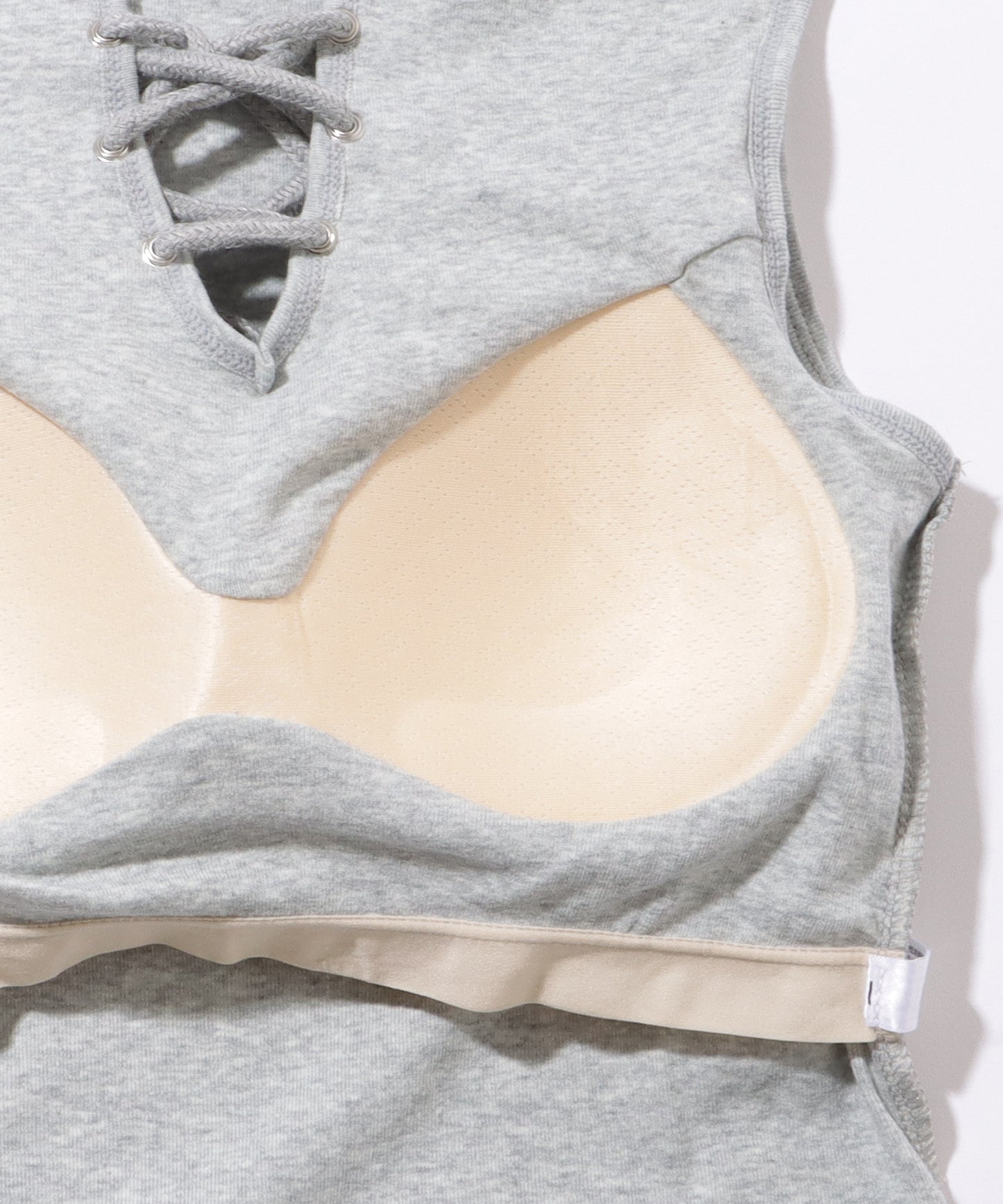 レースアップ クロップド ノースリーブ カップ付き タンクトップ