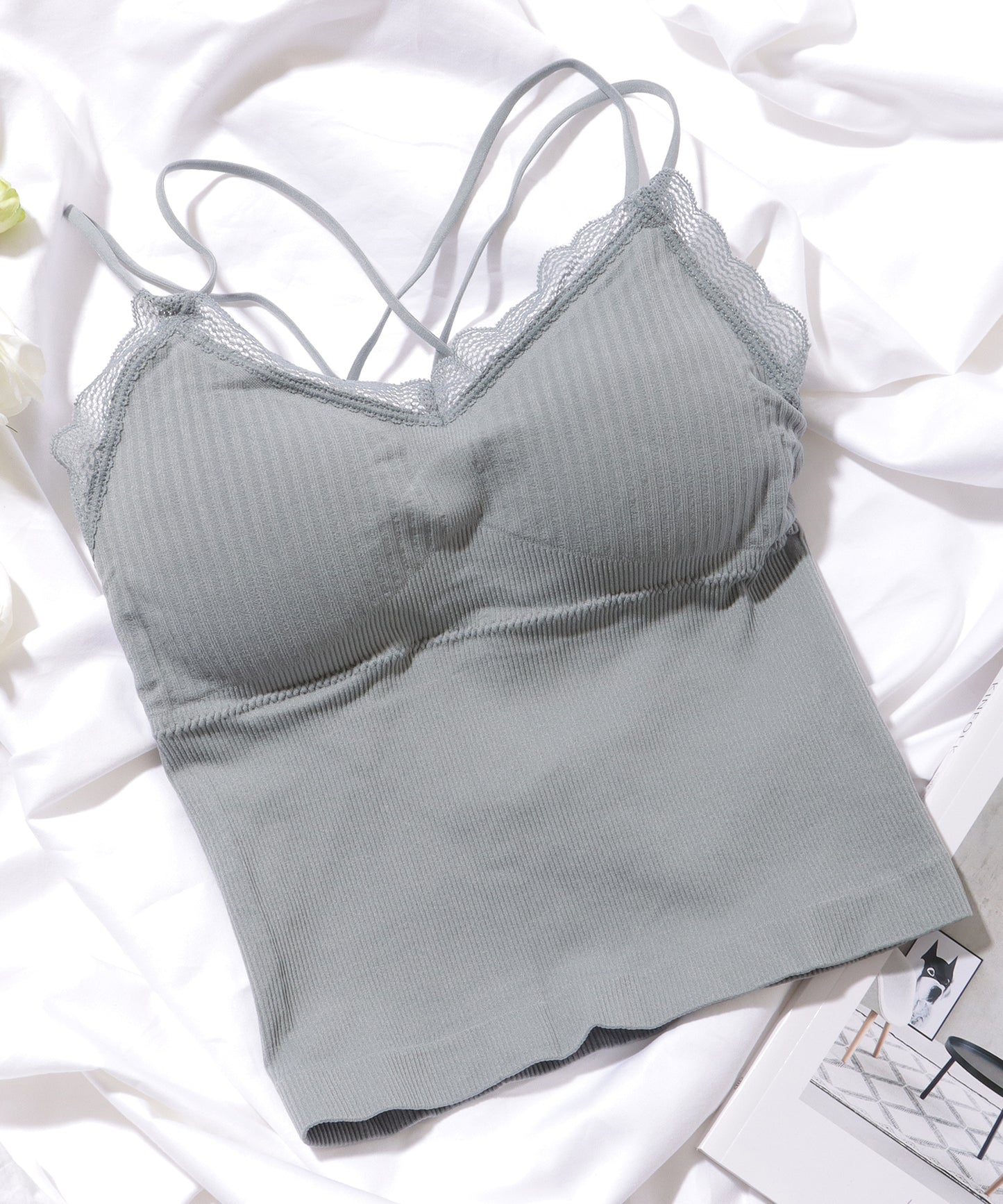 レーススカラップ バック クロスストラップ カップ付き キャミソール
