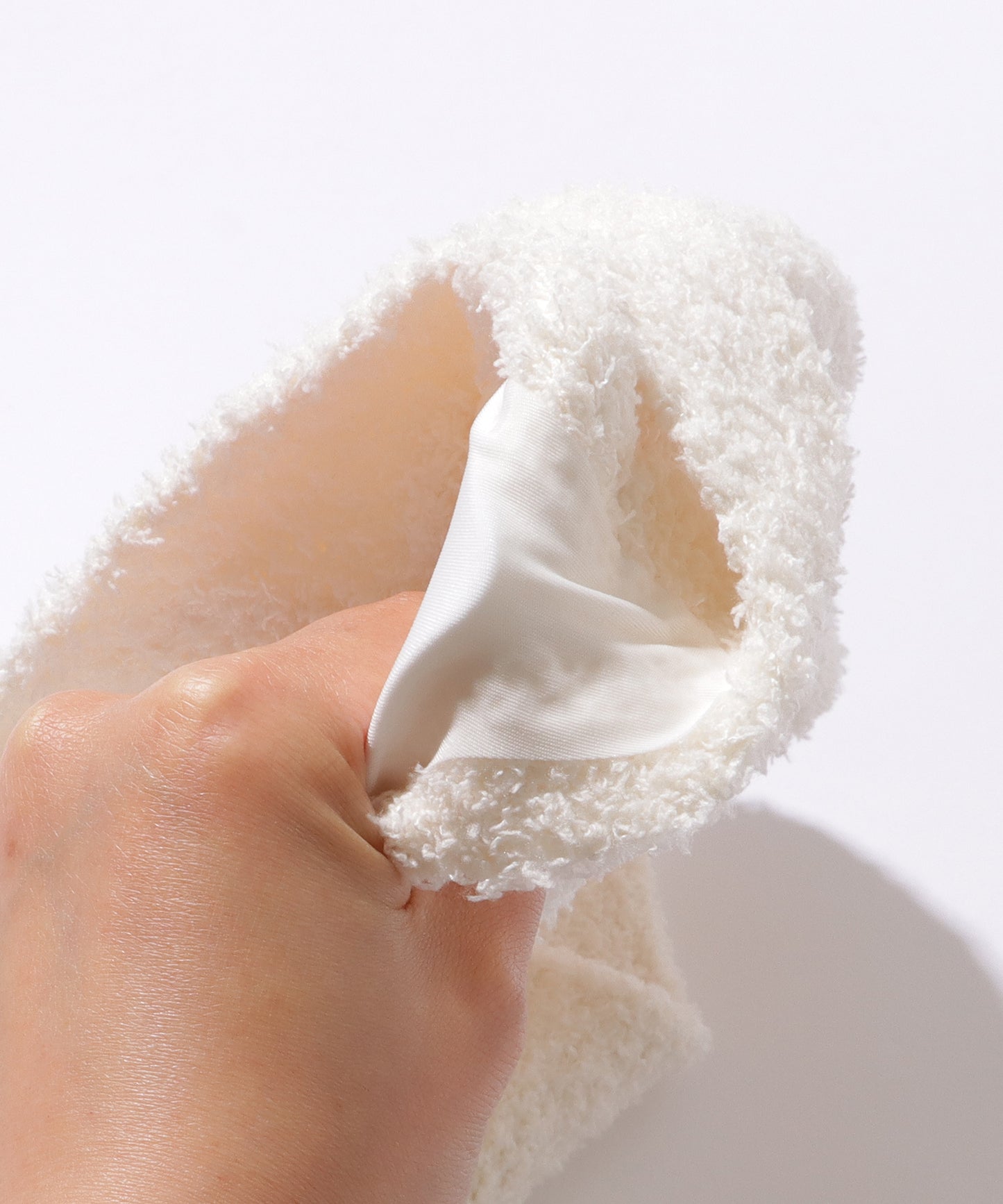 もこもこ ボア カップ付き クロップド タンクトップ