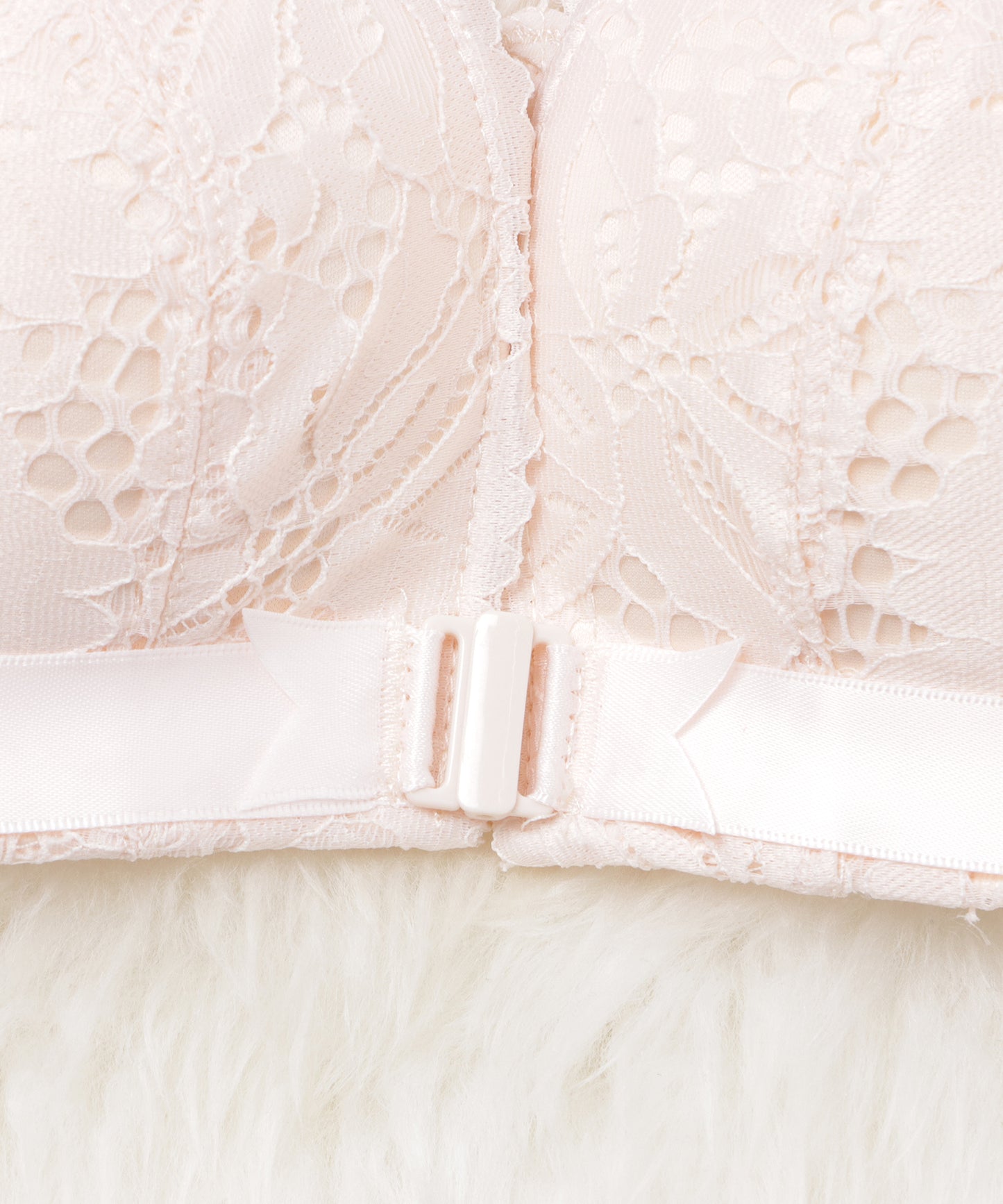 ノンワイヤー 脇高補正レースブラ&ショーツ 2点セット