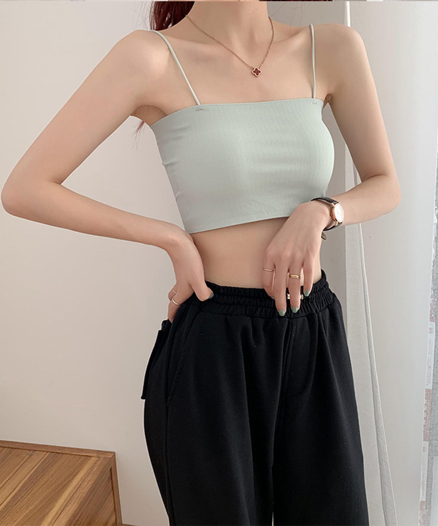 ミニマルチューブトップブラジャー