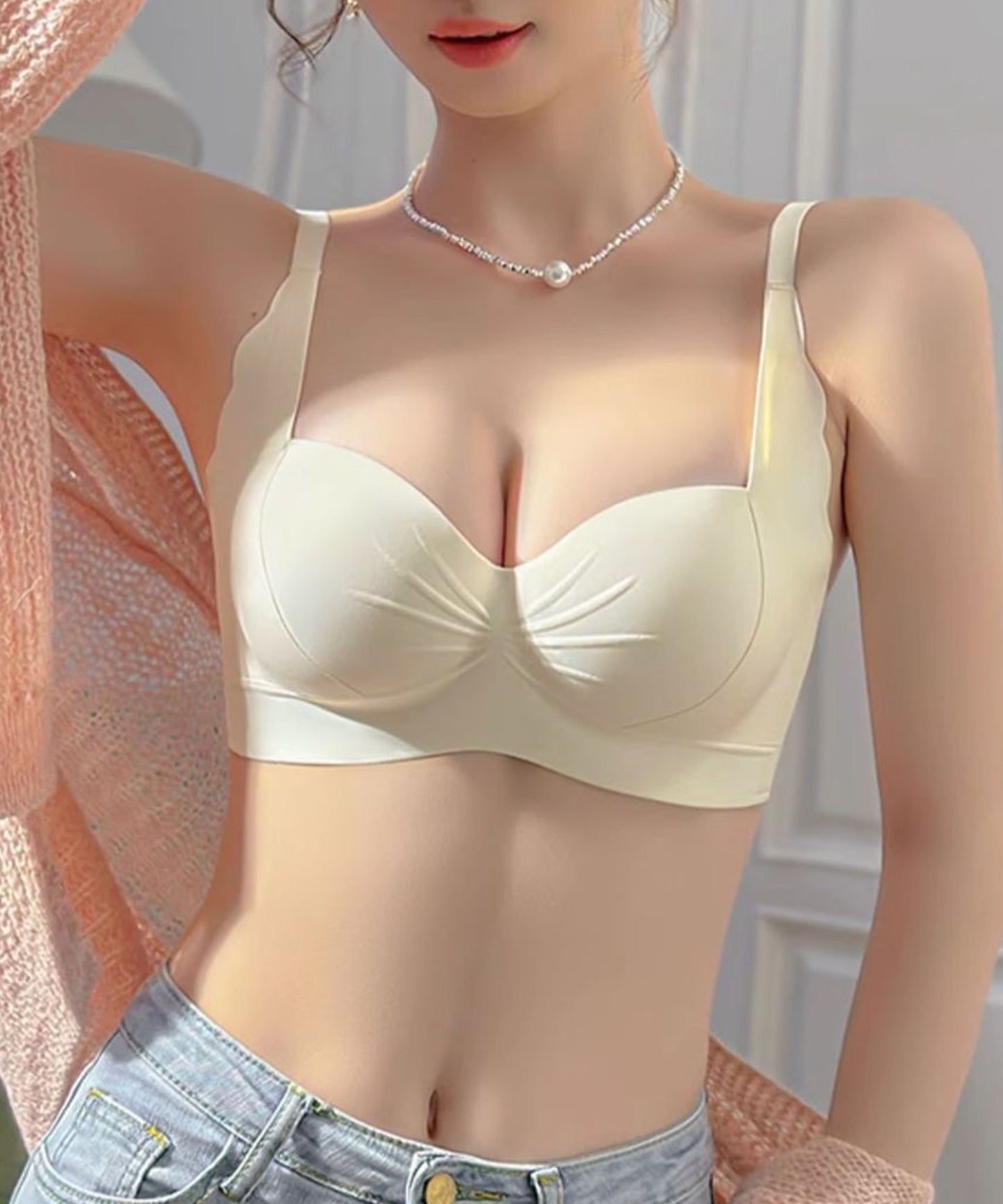 サイド スカラップ 1/2 シームレス ブラ&ショーツ