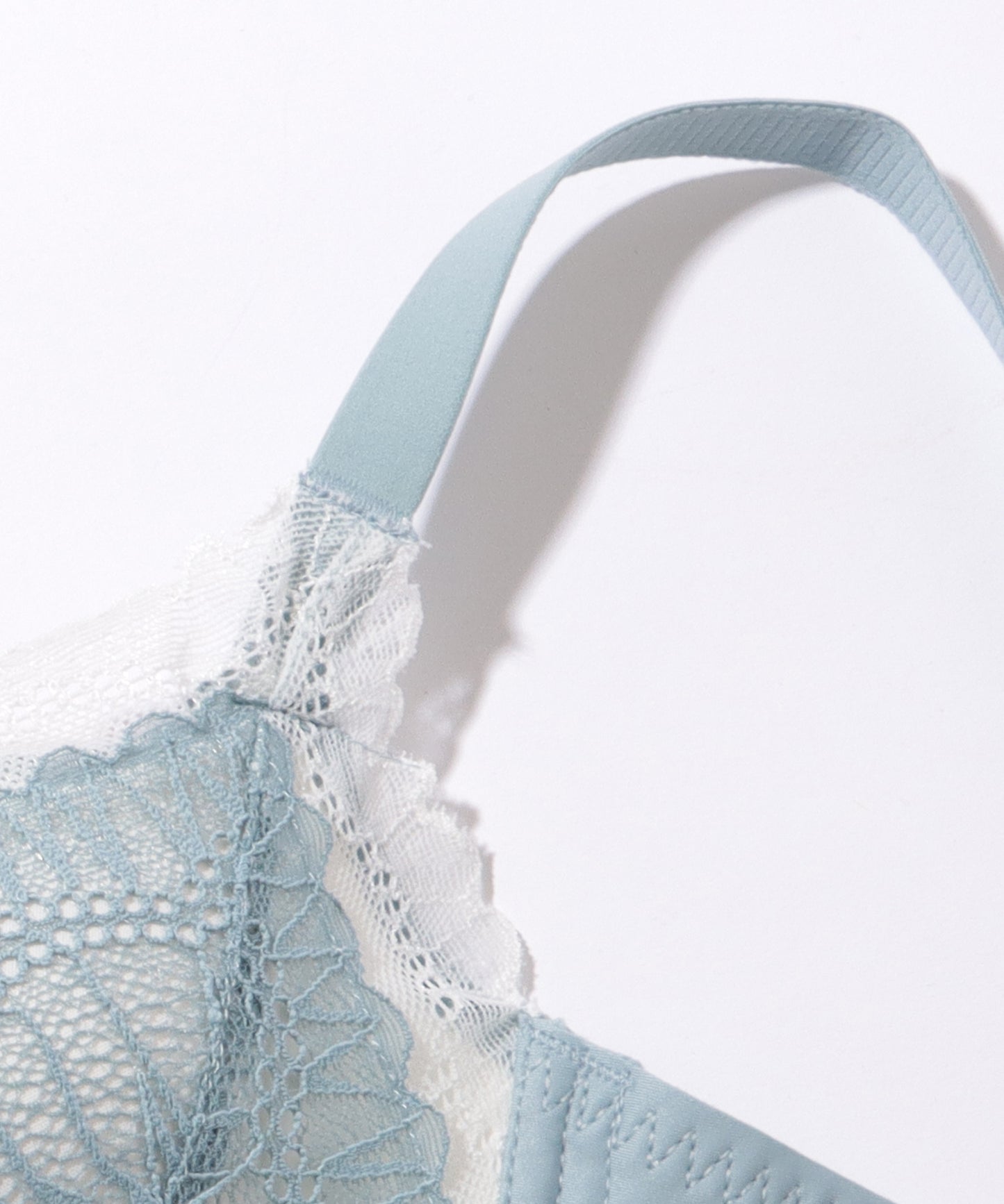 レース レイヤード 3/4 ソフト ノンワイヤー ブラ&ショーツ