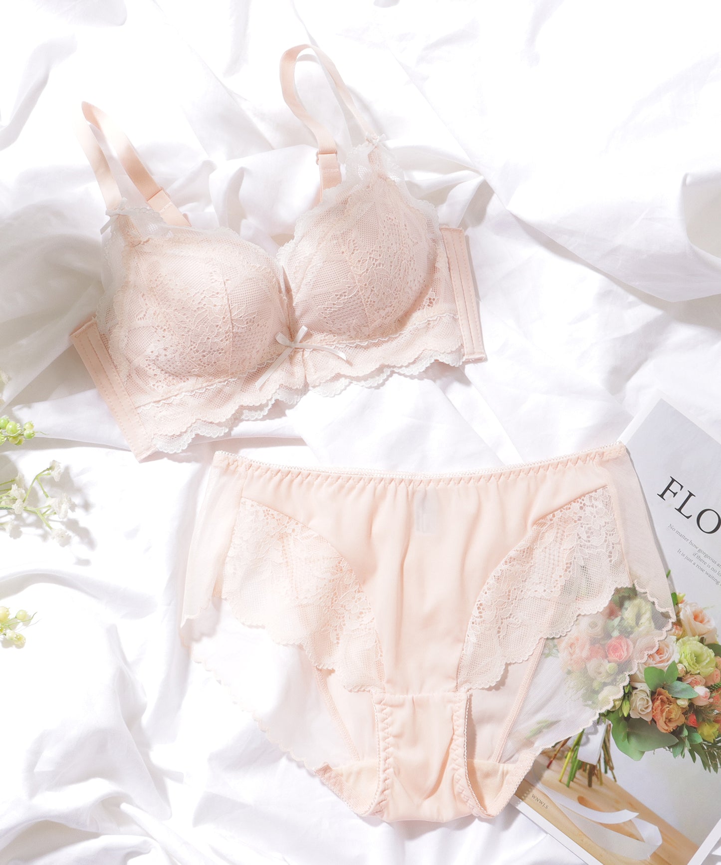 スカラップ レイヤード レーシィ 脇高 ブラ&ショーツ