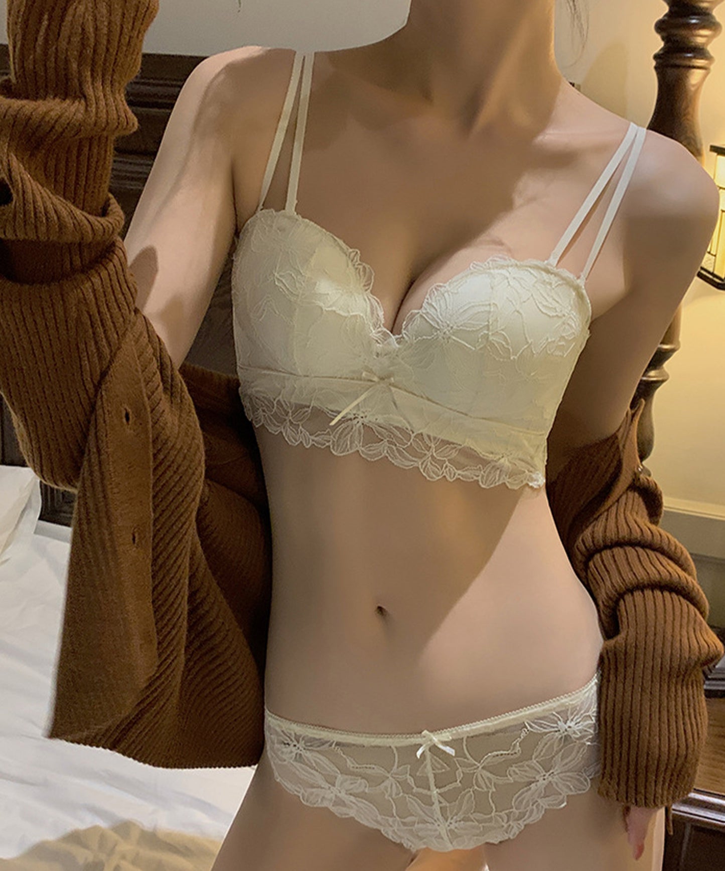 エレガント レース 3/4 ノンワイヤー ブラ&ショーツ