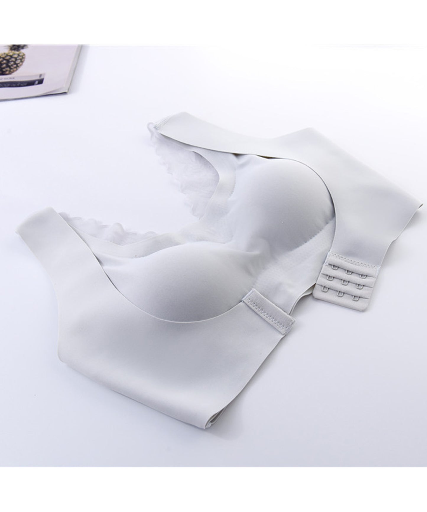 ノンワイヤー バックレースデザインブラ