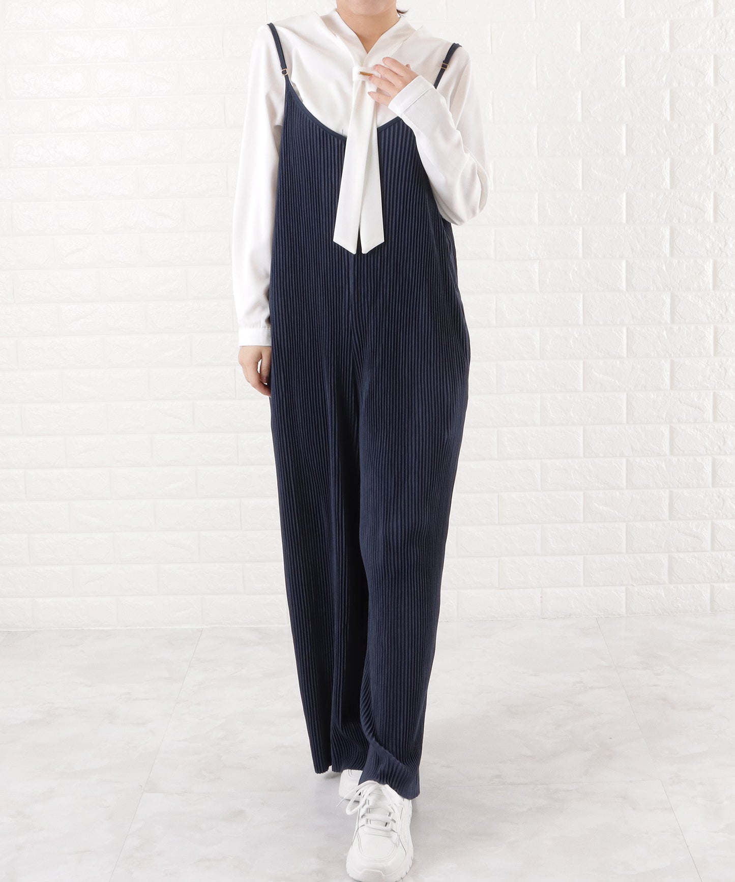 細ストラップ ワイドパンツ サロペット