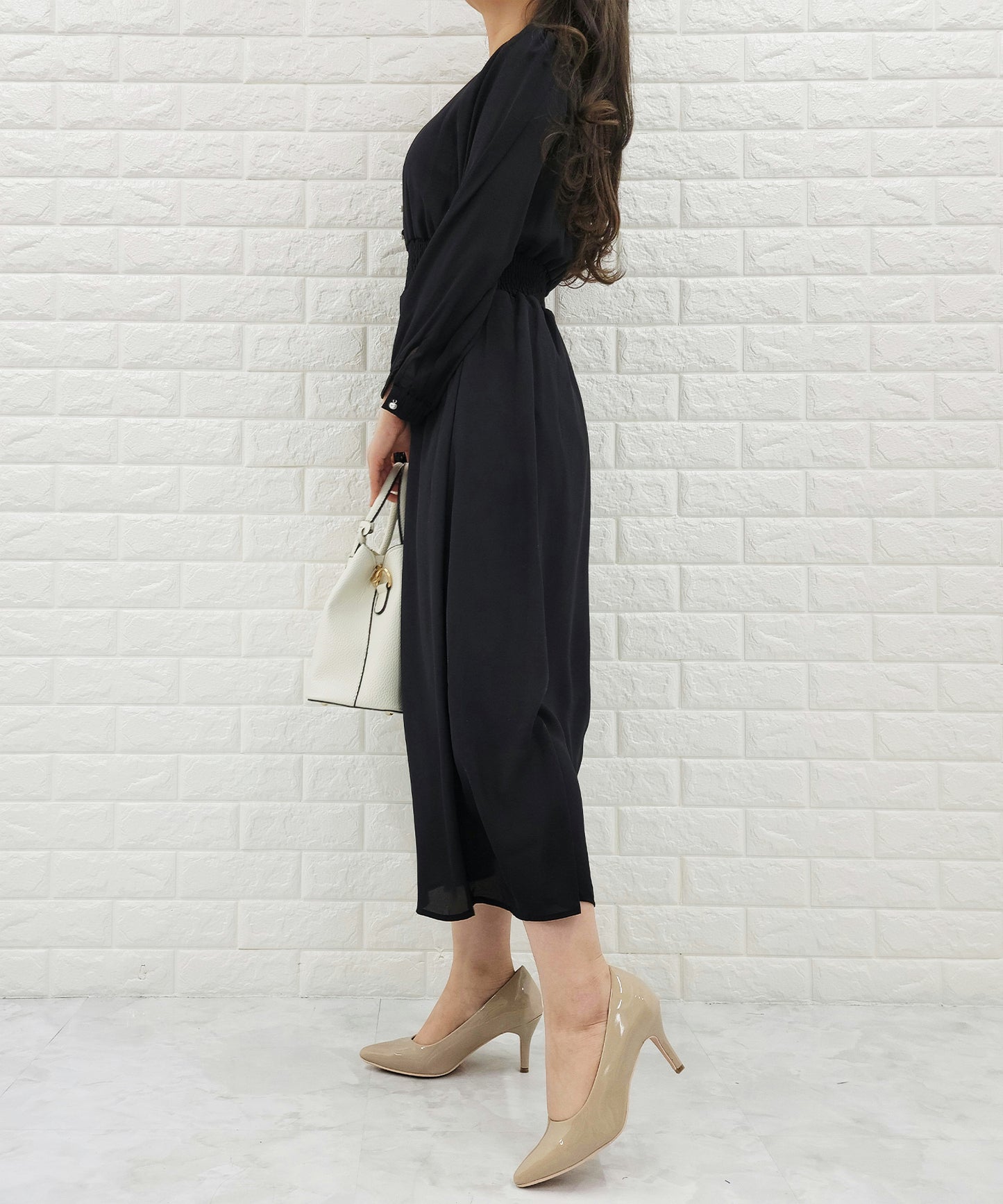 Vネック ウエストギャザーシフォンワンピース