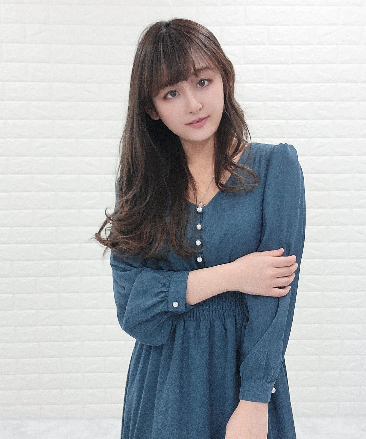 Vネック ウエストギャザーシフォンワンピース