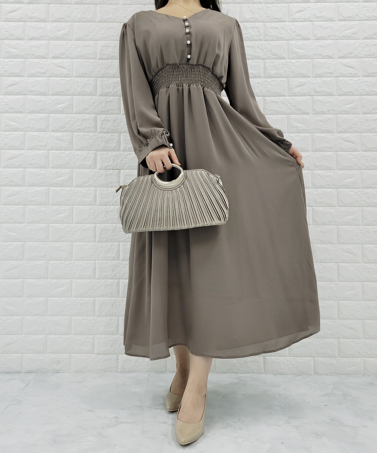 Vネック ウエストギャザーシフォンワンピース