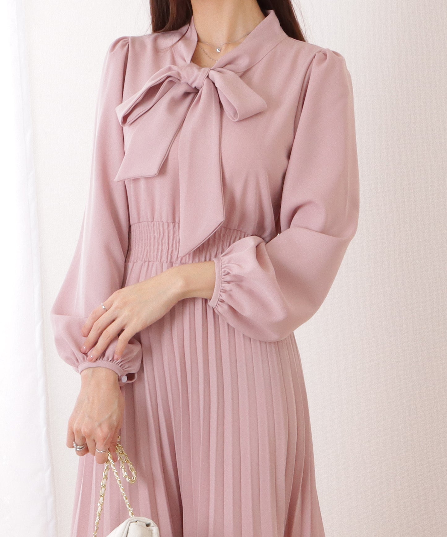 ボウタイ付き パフスリーブ プリーツ ロング ワンピース