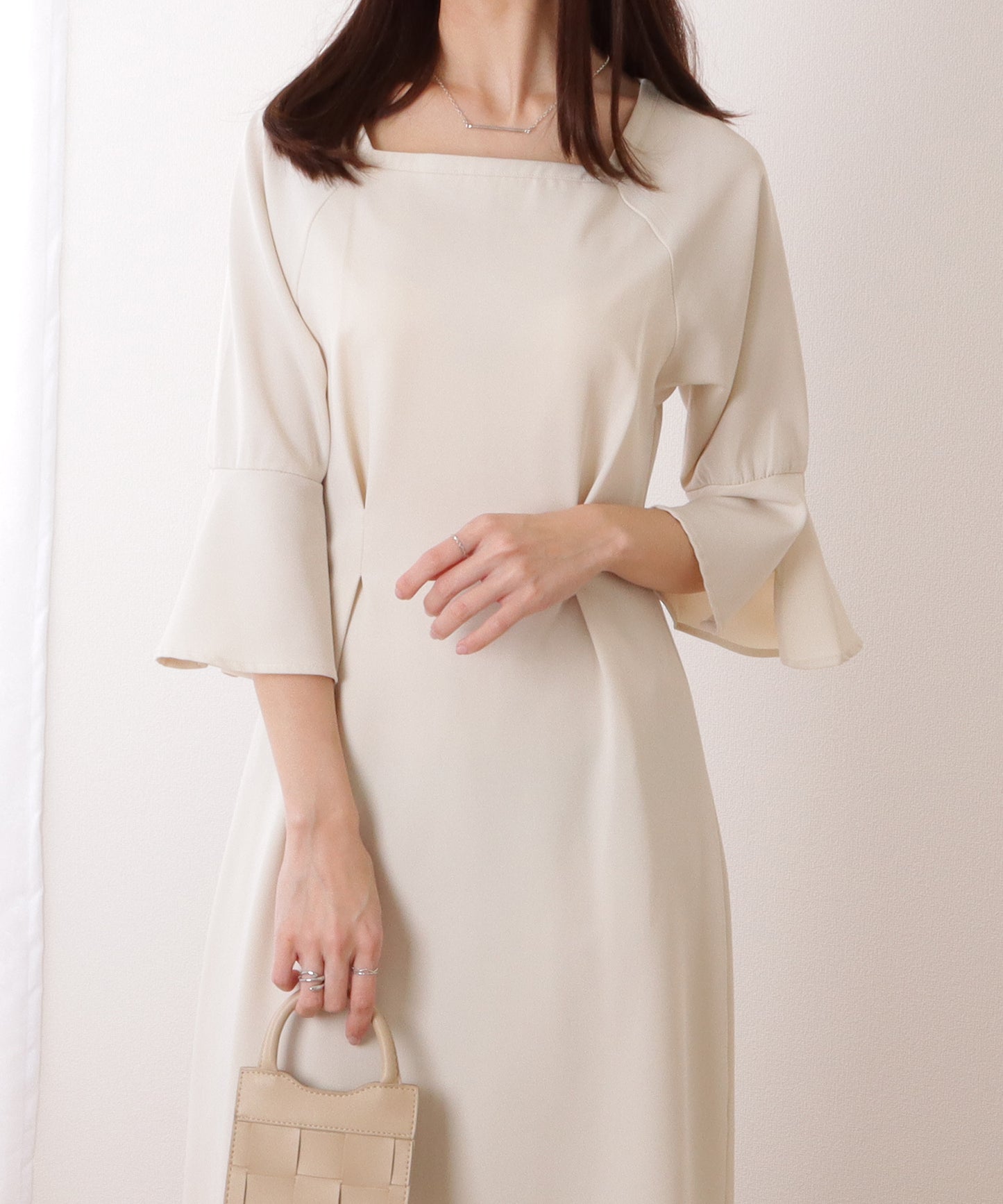 スクエアネック フレアスリーブ ロング タック ワンピース