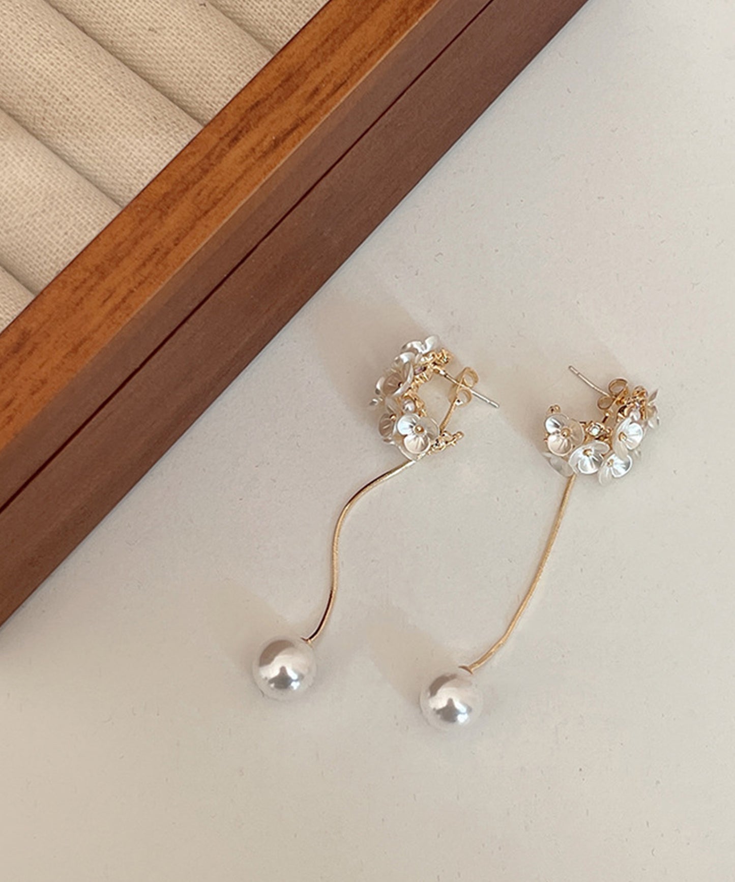パール ブーケ チェーン ゴールド ピアス