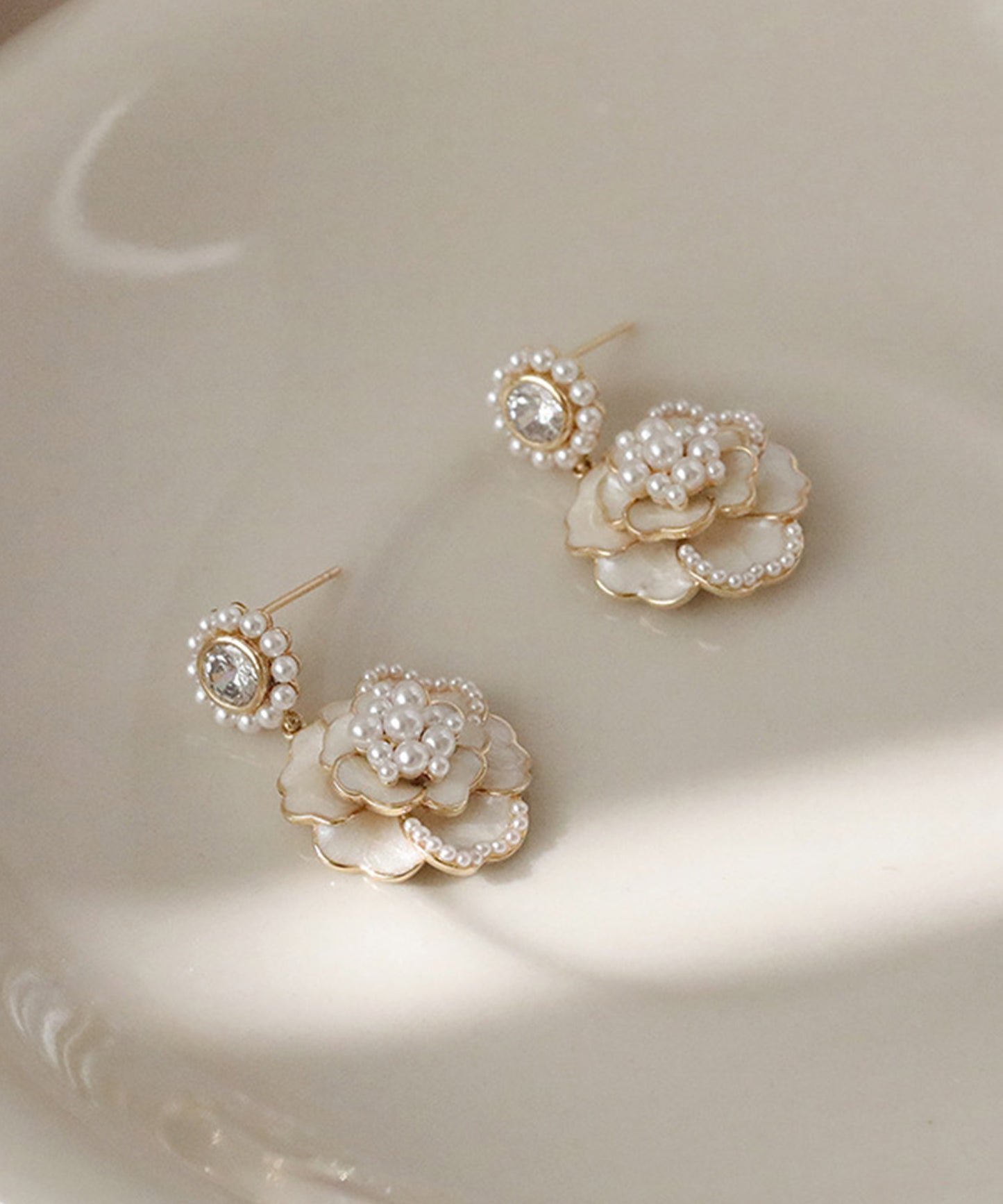 レイヤード フラワー パール × ビジュー ピアス
