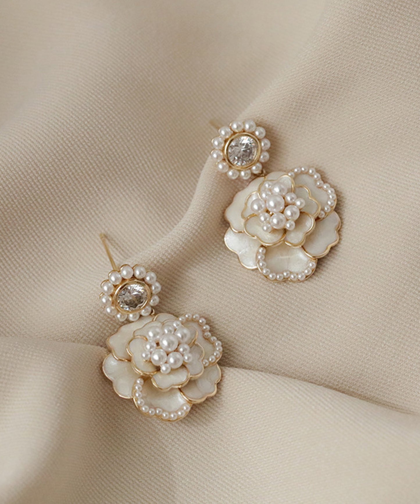 レイヤード フラワー パール × ビジュー ピアス