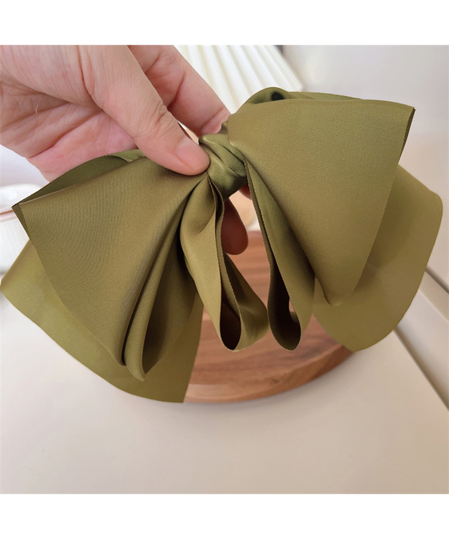 サテン調 ビッグ リボン ヘア バレッタ