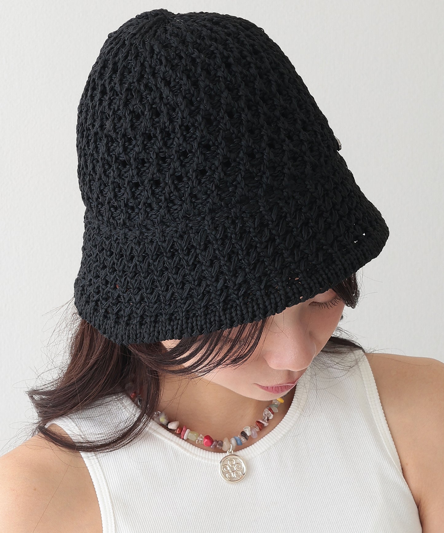プレート付き ソリッドカラー ニット メッシュ バケットハット