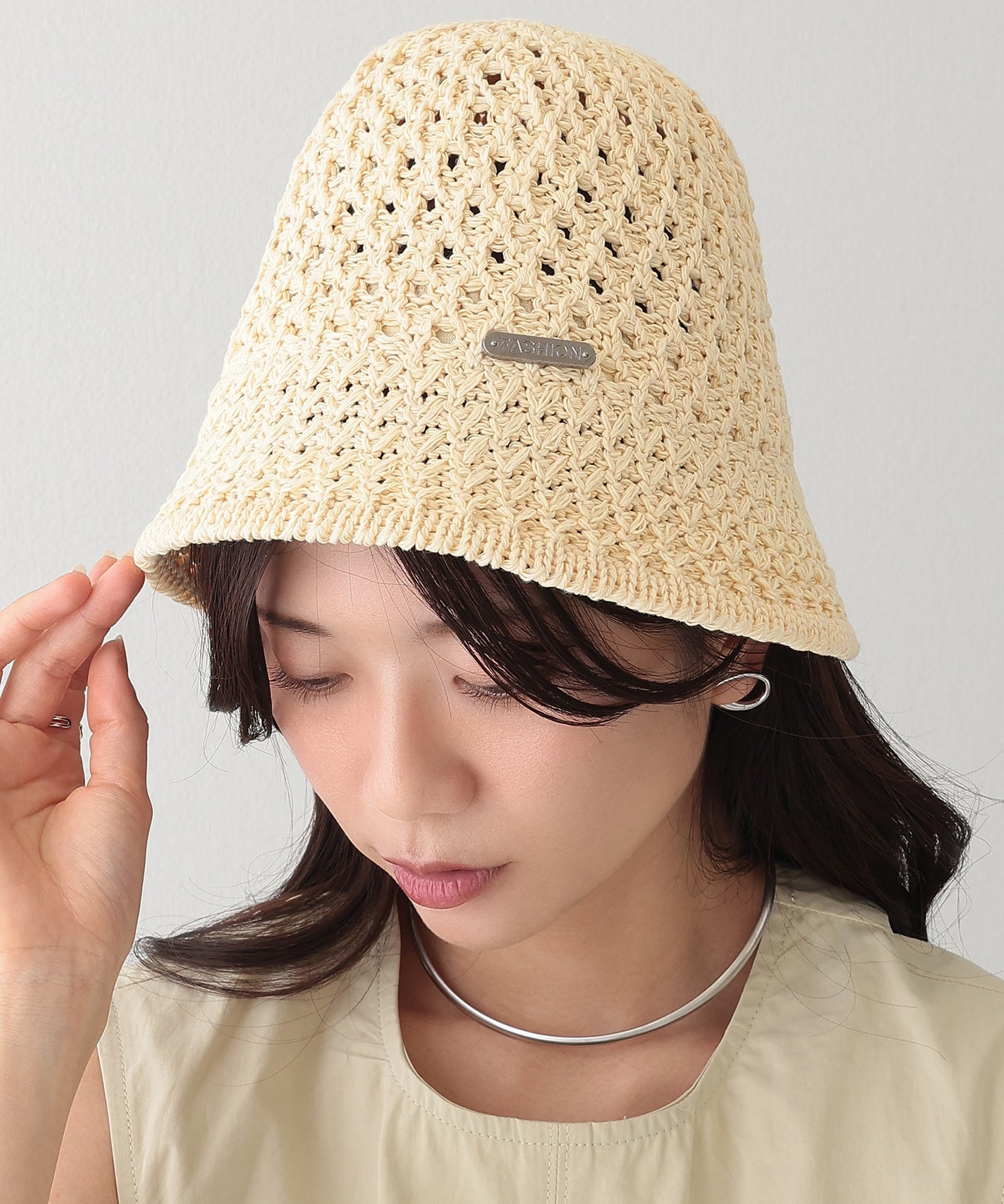 プレート付き ソリッドカラー ニット メッシュ バケットハット