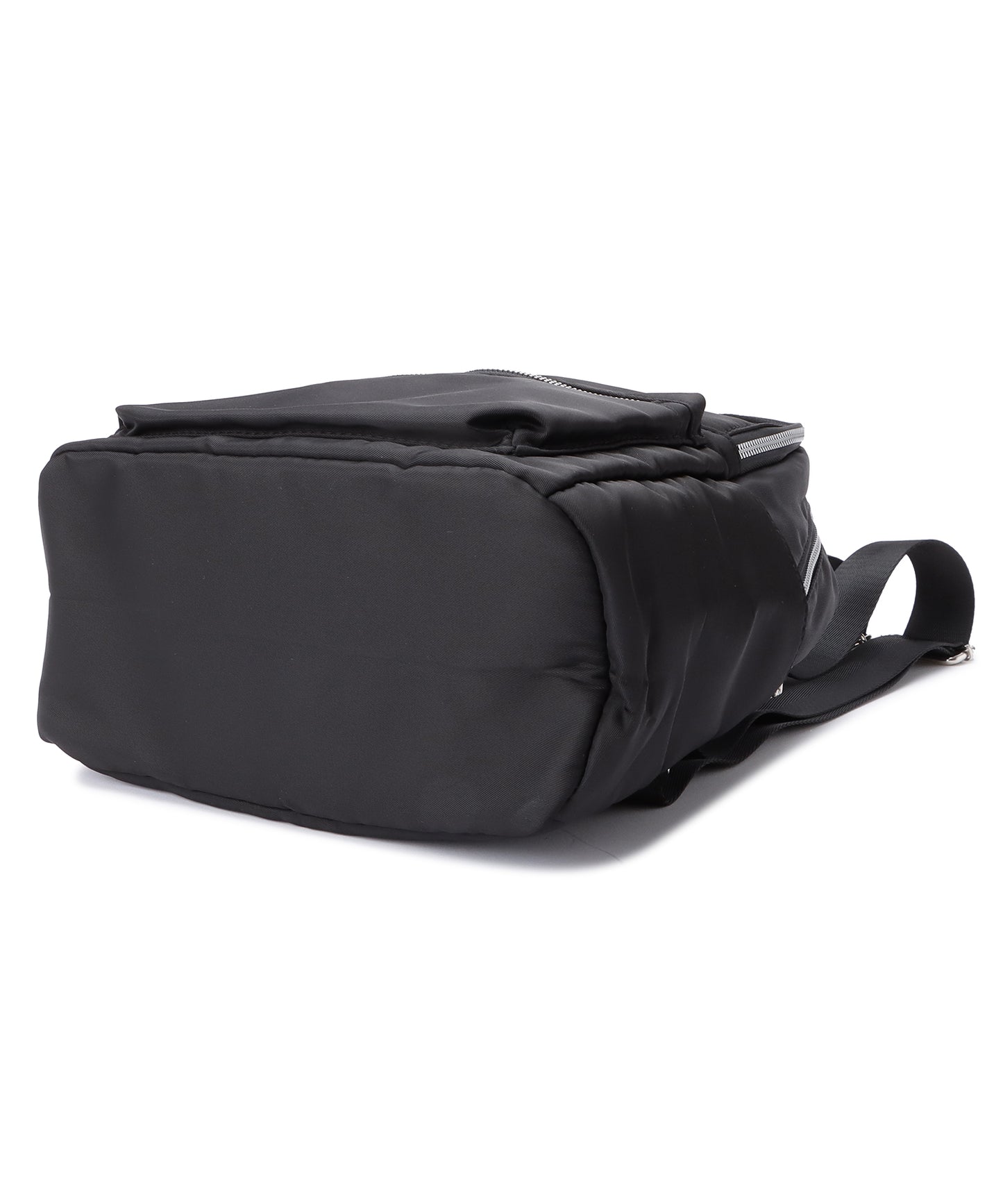 撥水ナイロンリュック