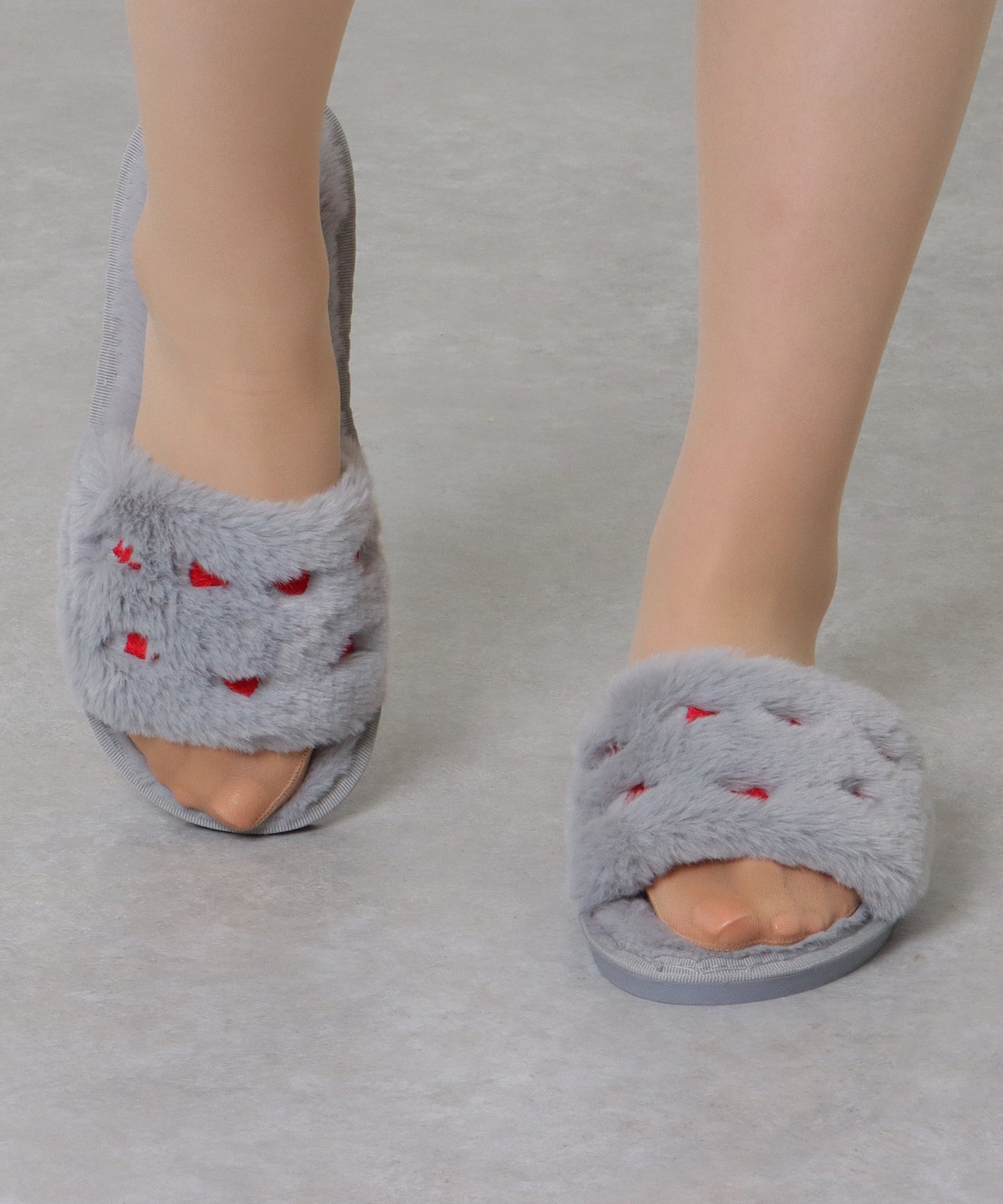 ハート 刺繍 オープン ファー スリッパ
