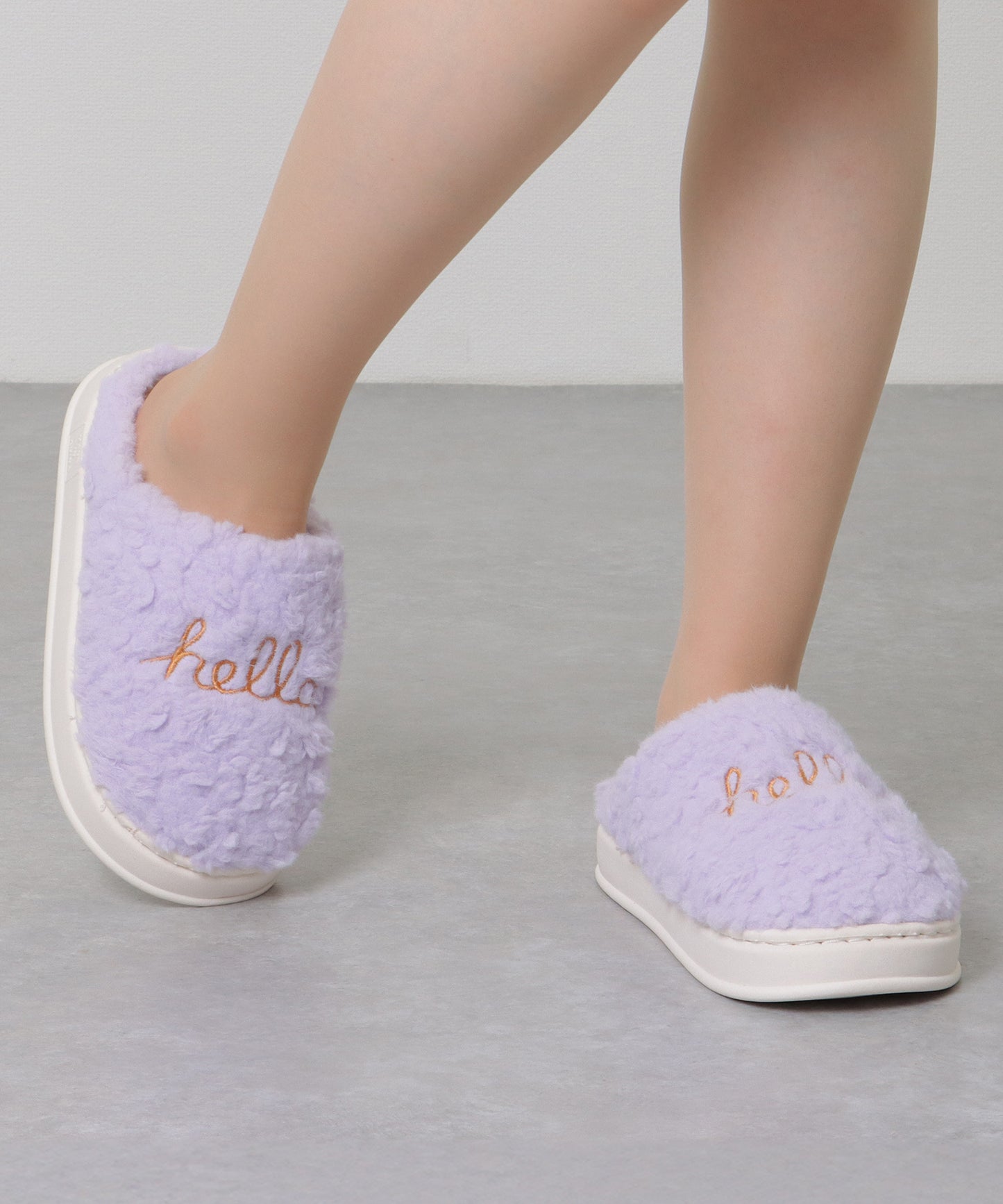 ロゴ 刺繍 厚底 保温 ルーム シューズ