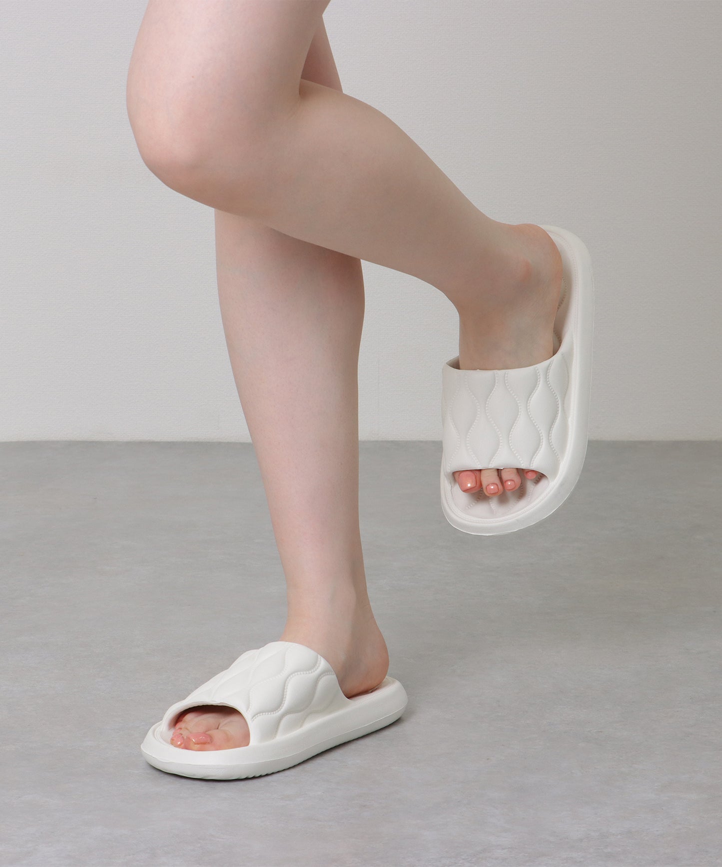 ウエーブ ライン ソフト オープン サンダル