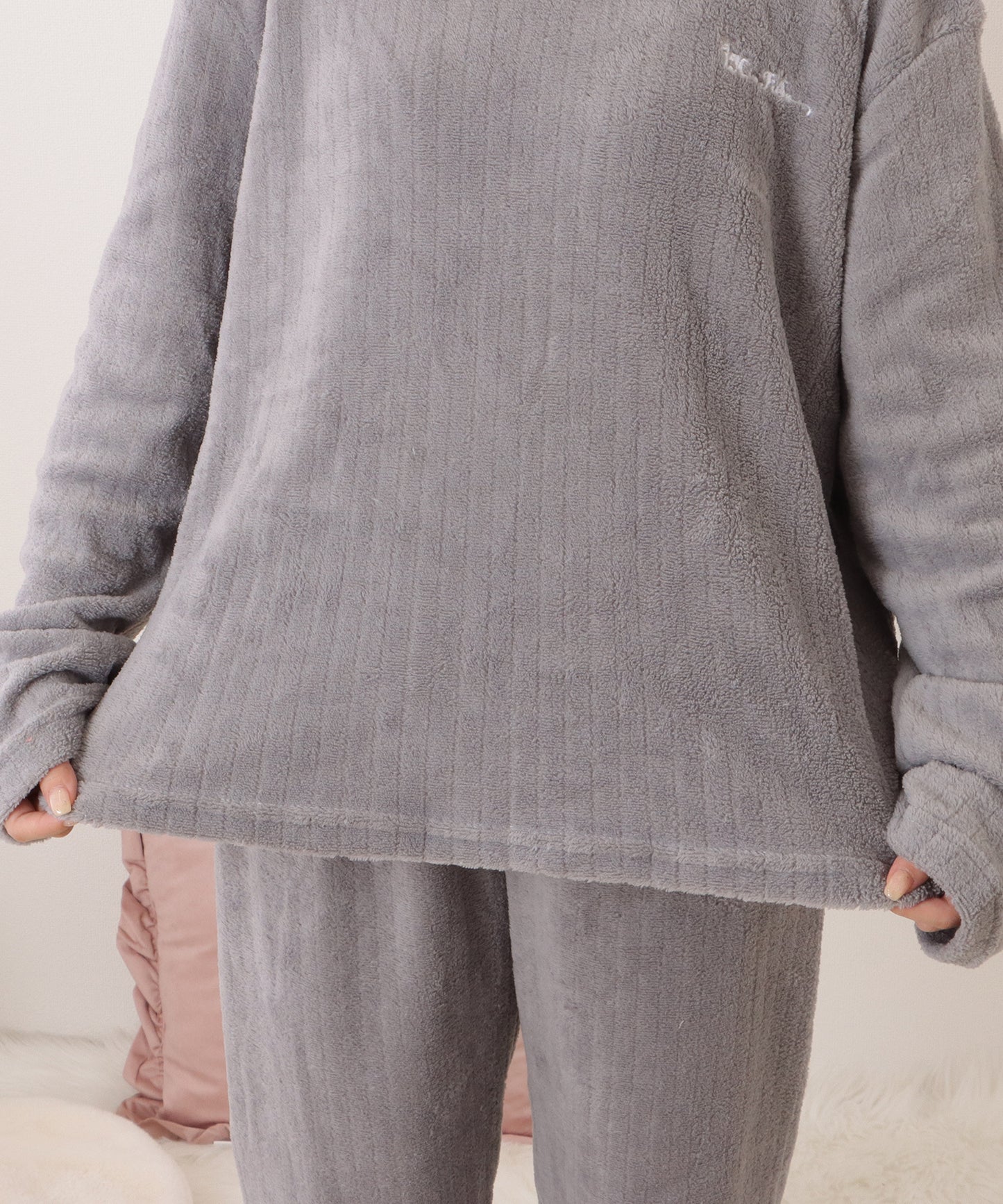 立体ストライプ刺繍付きプルオーバールームウエア