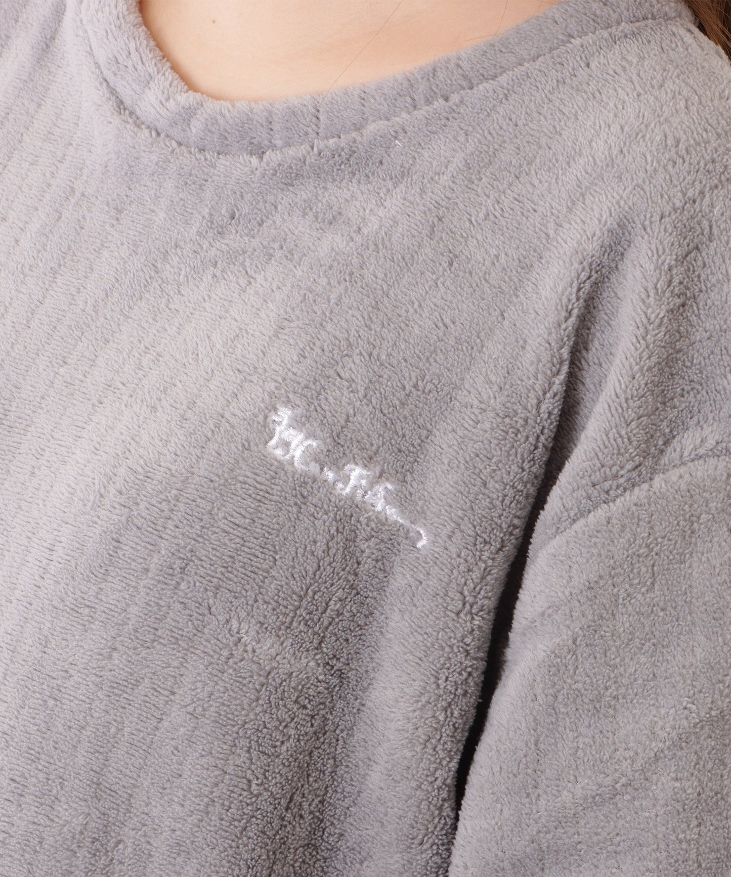立体ストライプ刺繍付きプルオーバールームウエア