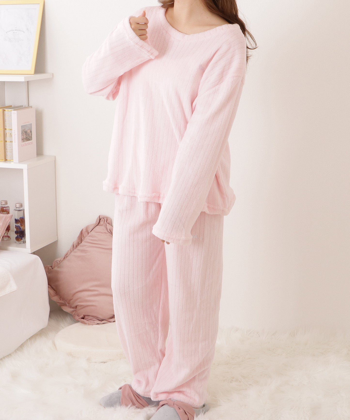 立体ストライプ刺繍付きプルオーバールームウエア