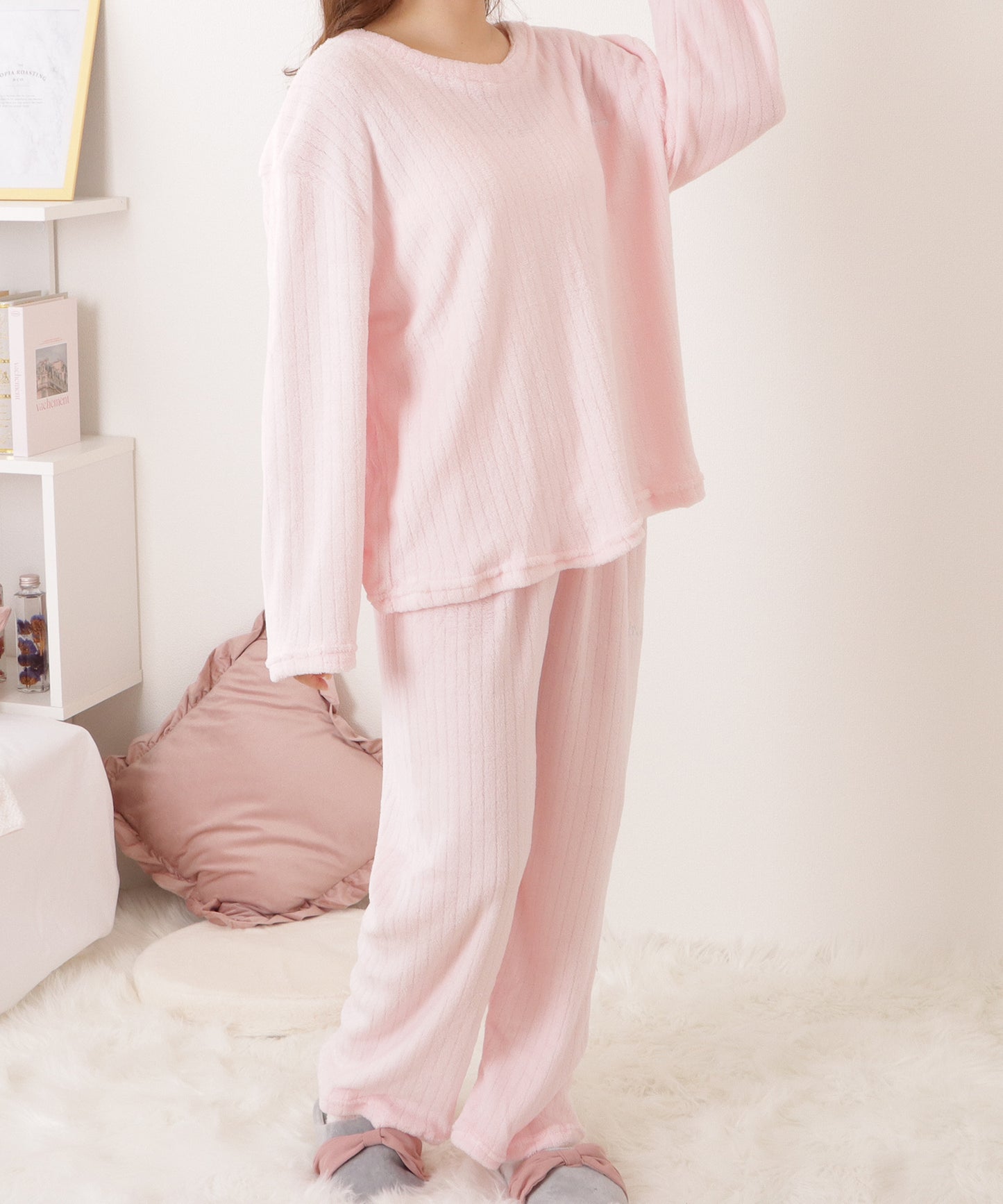 立体ストライプ刺繍付きプルオーバールームウエア