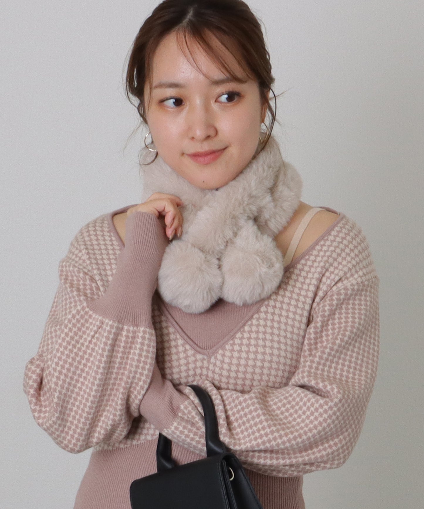 ポンポン付き ラビット風 シンプル ファー ティペット