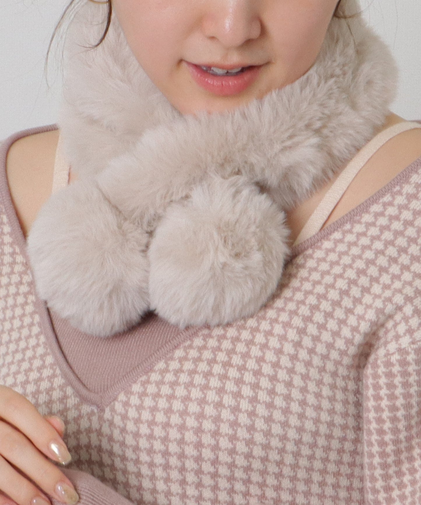 ポンポン付き ラビット風 シンプル ファー ティペット