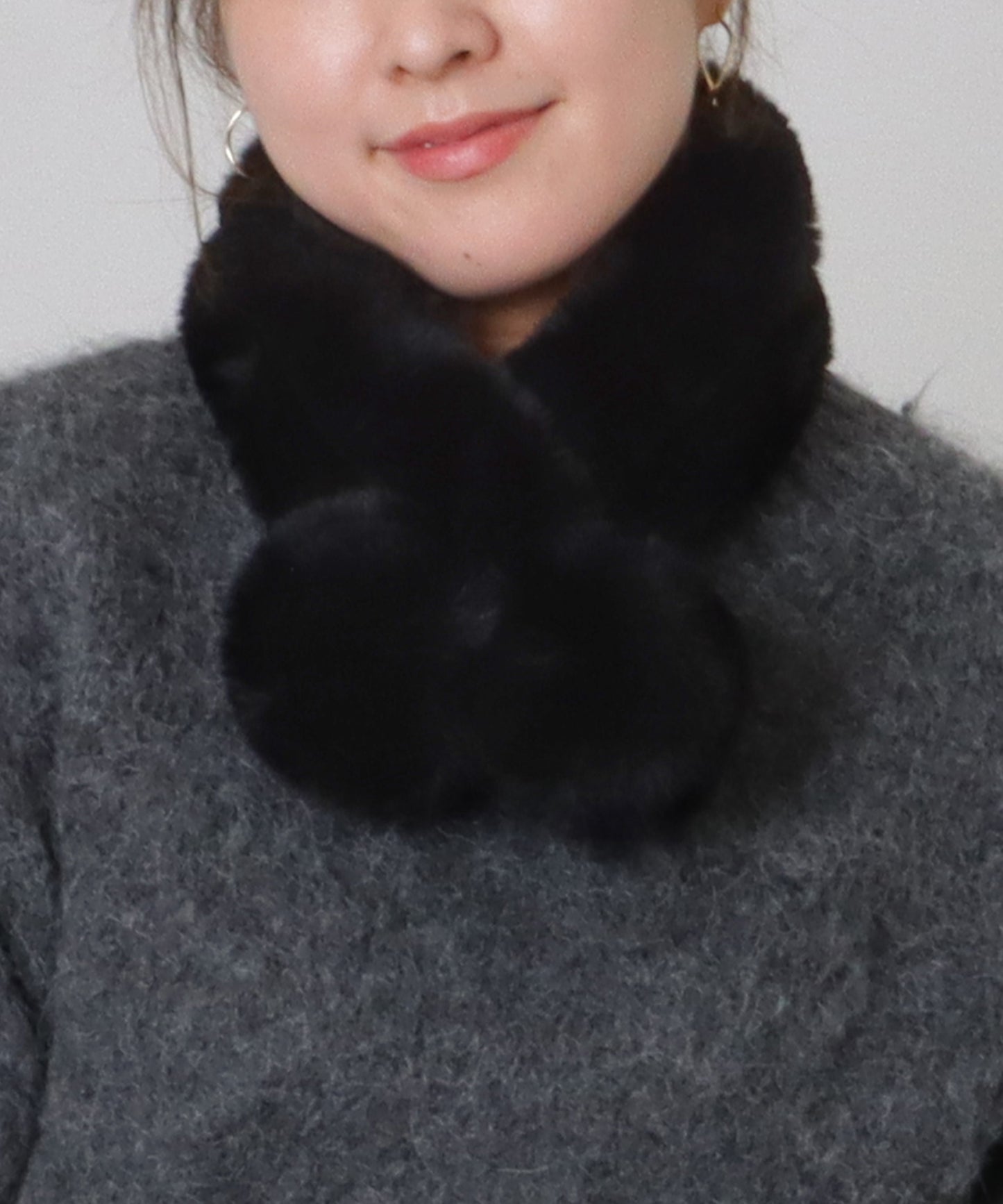 ポンポン付き ラビット風 シンプル ファー ティペット