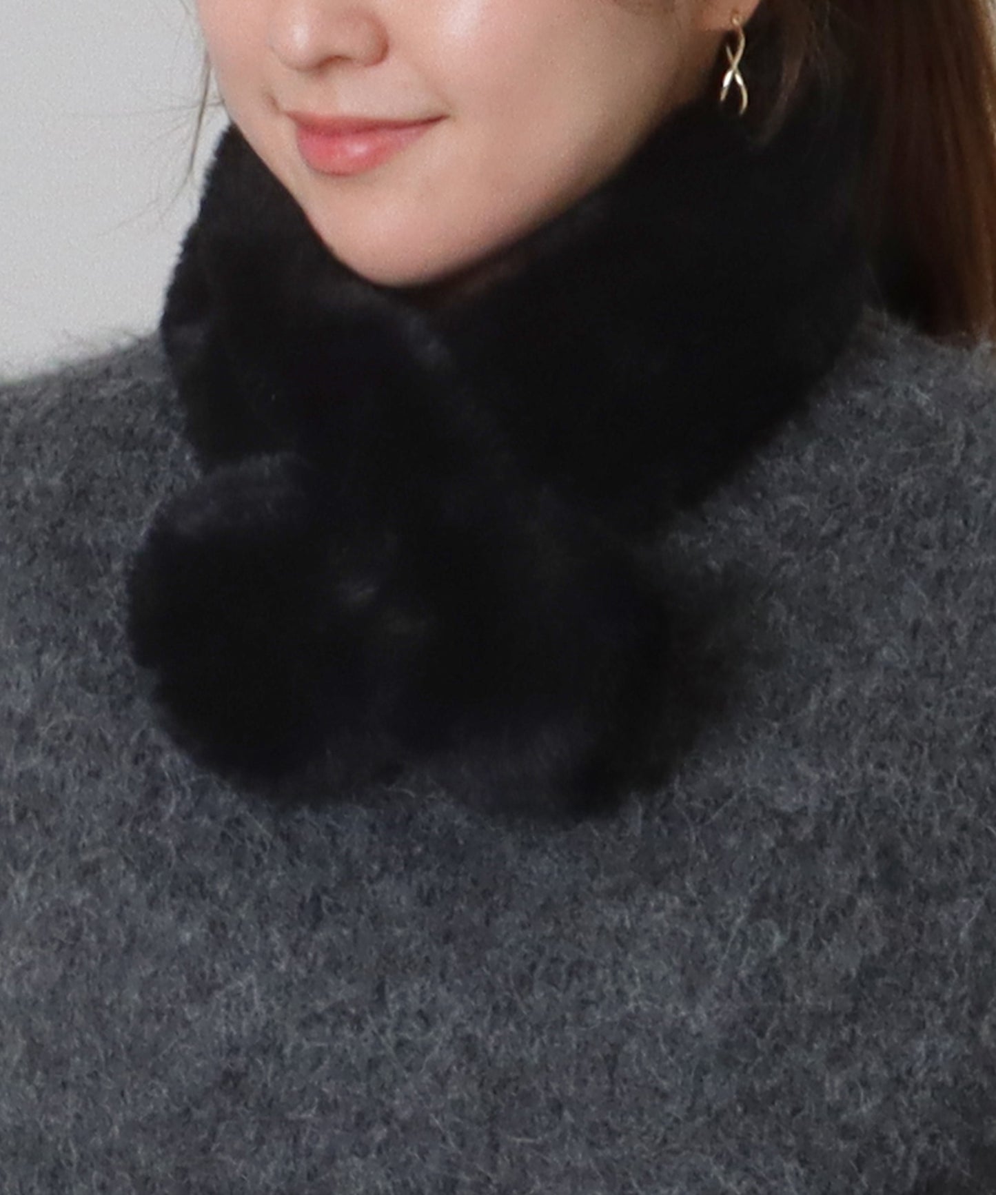 ポンポン付き ラビット風 シンプル ファー ティペット